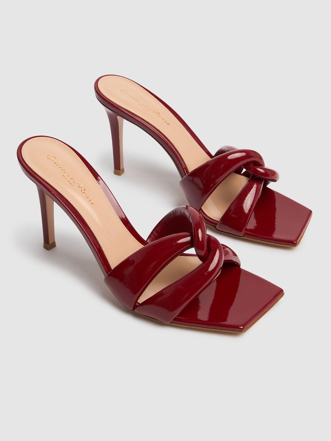 Gianvito Rossi>>パテントレザーミュール Gianvito Rossi パテントレザーミュール 85mm レッド | Lyst