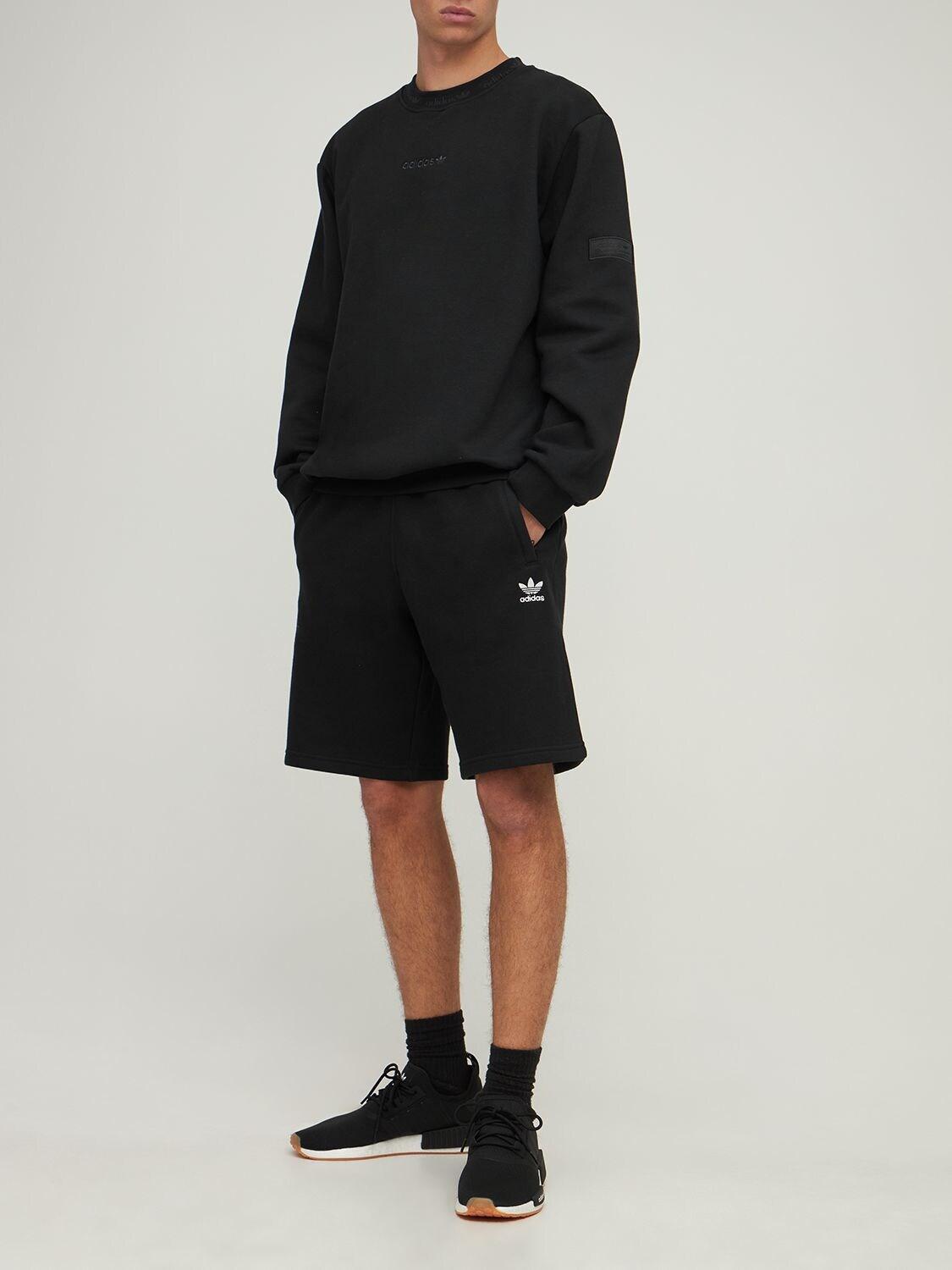 adidas Originals Essential Shorts in 