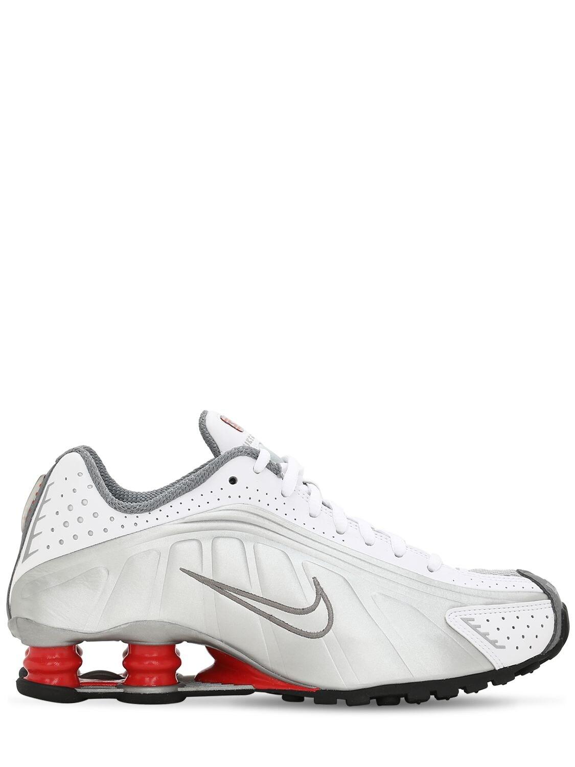 Nike Shox R4 Sneakers in White/Silver (White) - Lyst