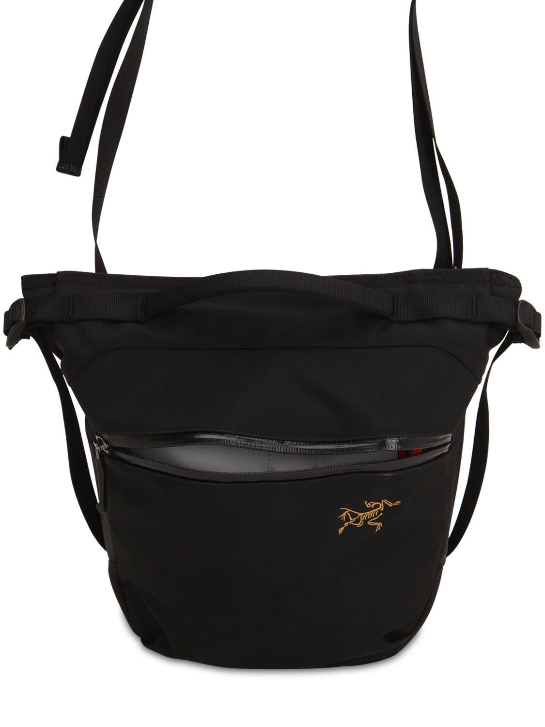 Arc'teryx Arro 8 Shoulder Bag in Black for Men | Lyst
