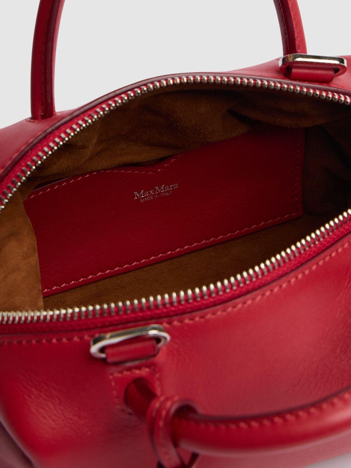 ハンドバッグ MAX MARA SMALL HOLDALLSSUEDE TOP HANDLE IN NUBUCK LEATHER Max Mara Small Holdall Leather Top Handle Bag in Red | Lyst