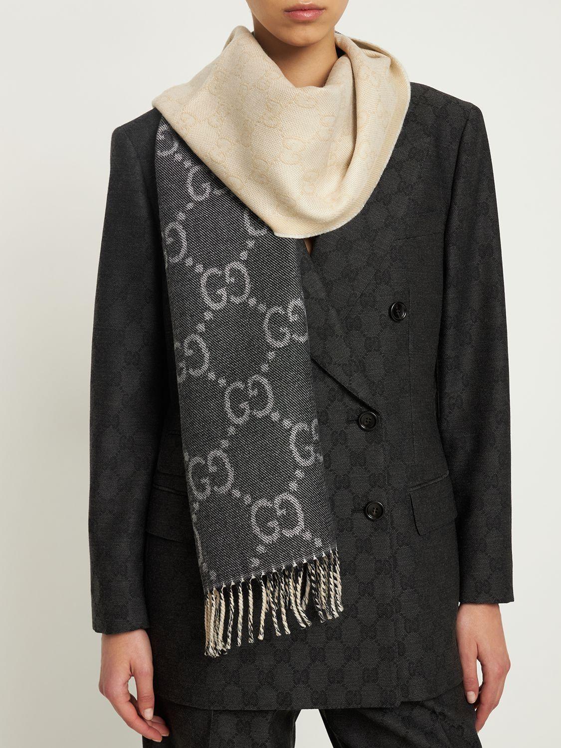 Gucci gg Wool Jacquard Scarf in Gray | Lyst