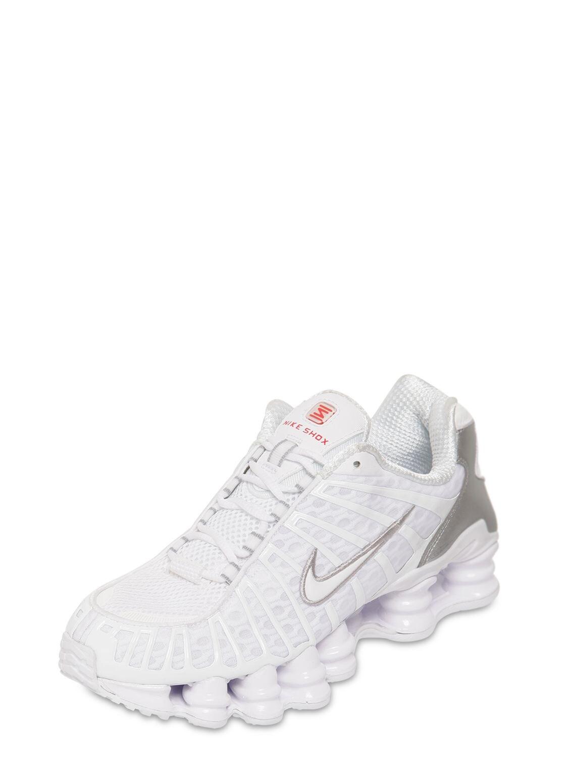 white nike shox