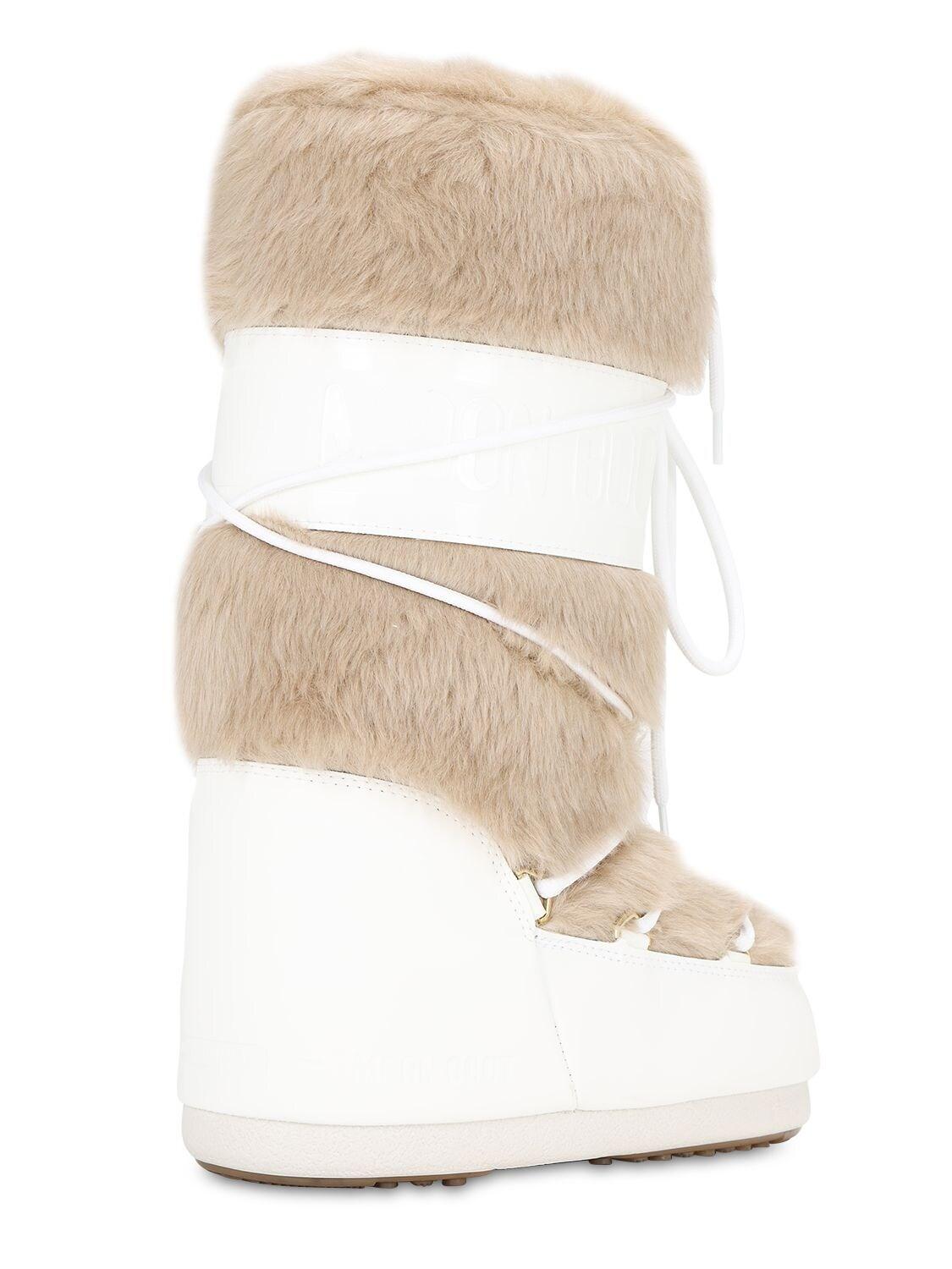 Moon Boot Classic Faux Fur Boots in White | Lyst