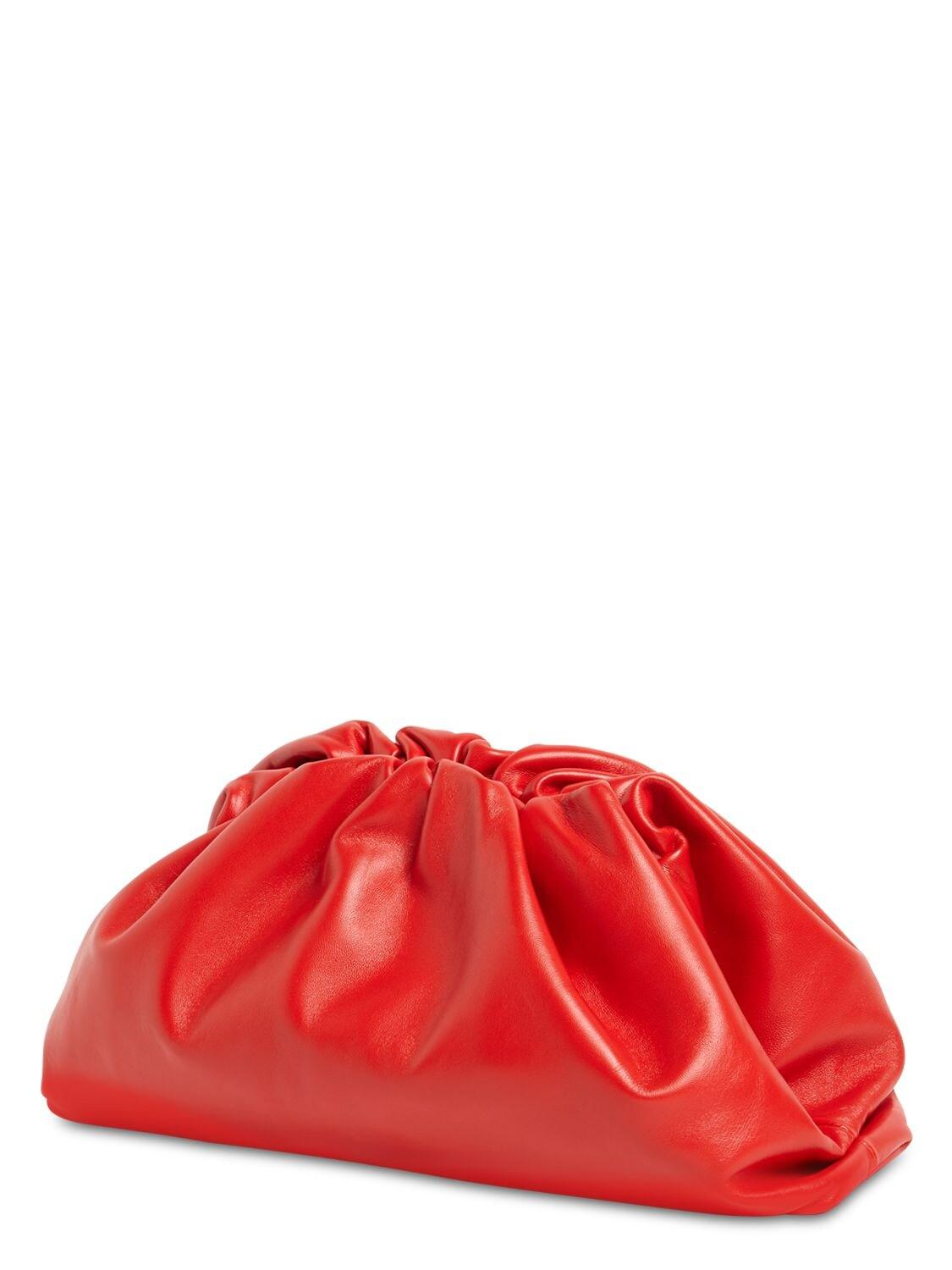 Bottega Veneta The Pouch Smooth Leather Bag in Red - Lyst
