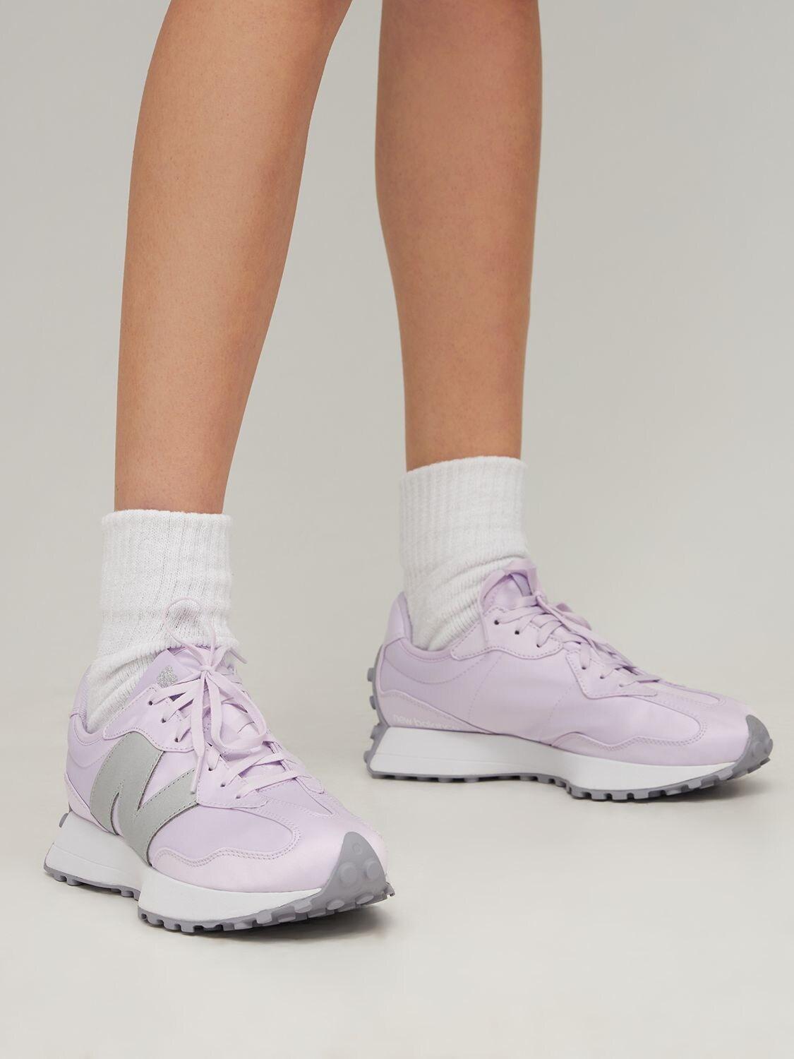 New Balance Leather 327 Sneakers in 