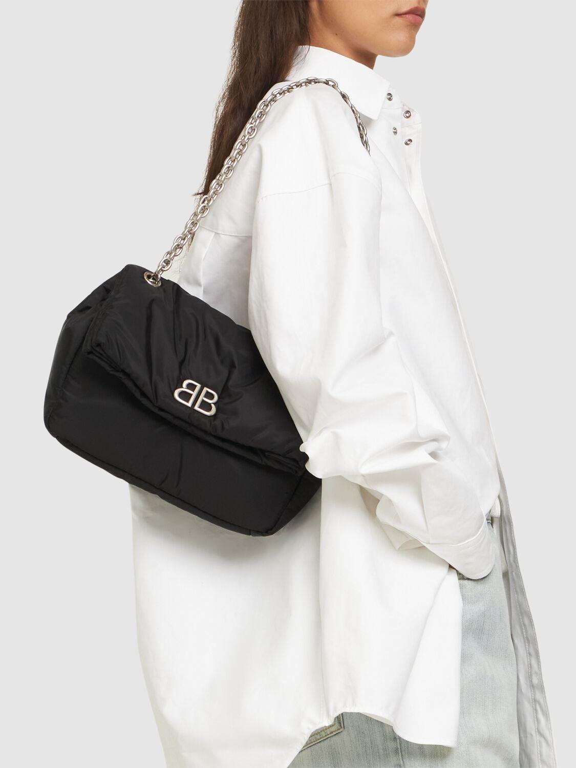Balenciaga MONACO SMALL SLING バッグ - Pink | FWRD