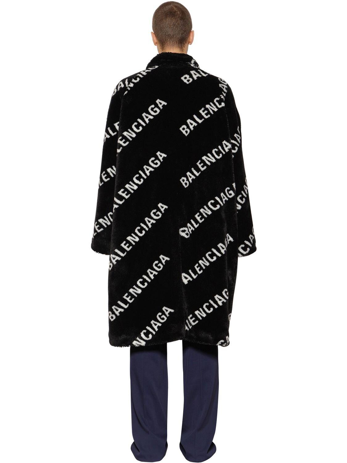 Cappotto Oversize In Eco Pelliccia da Uomo di Balenciaga in Nero | Lyst