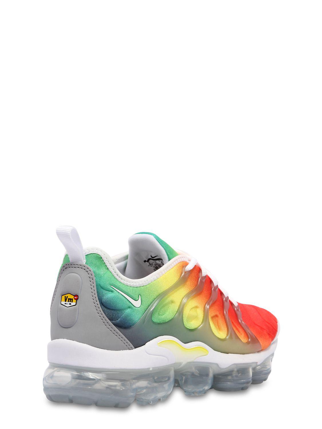 vm nike multicolor