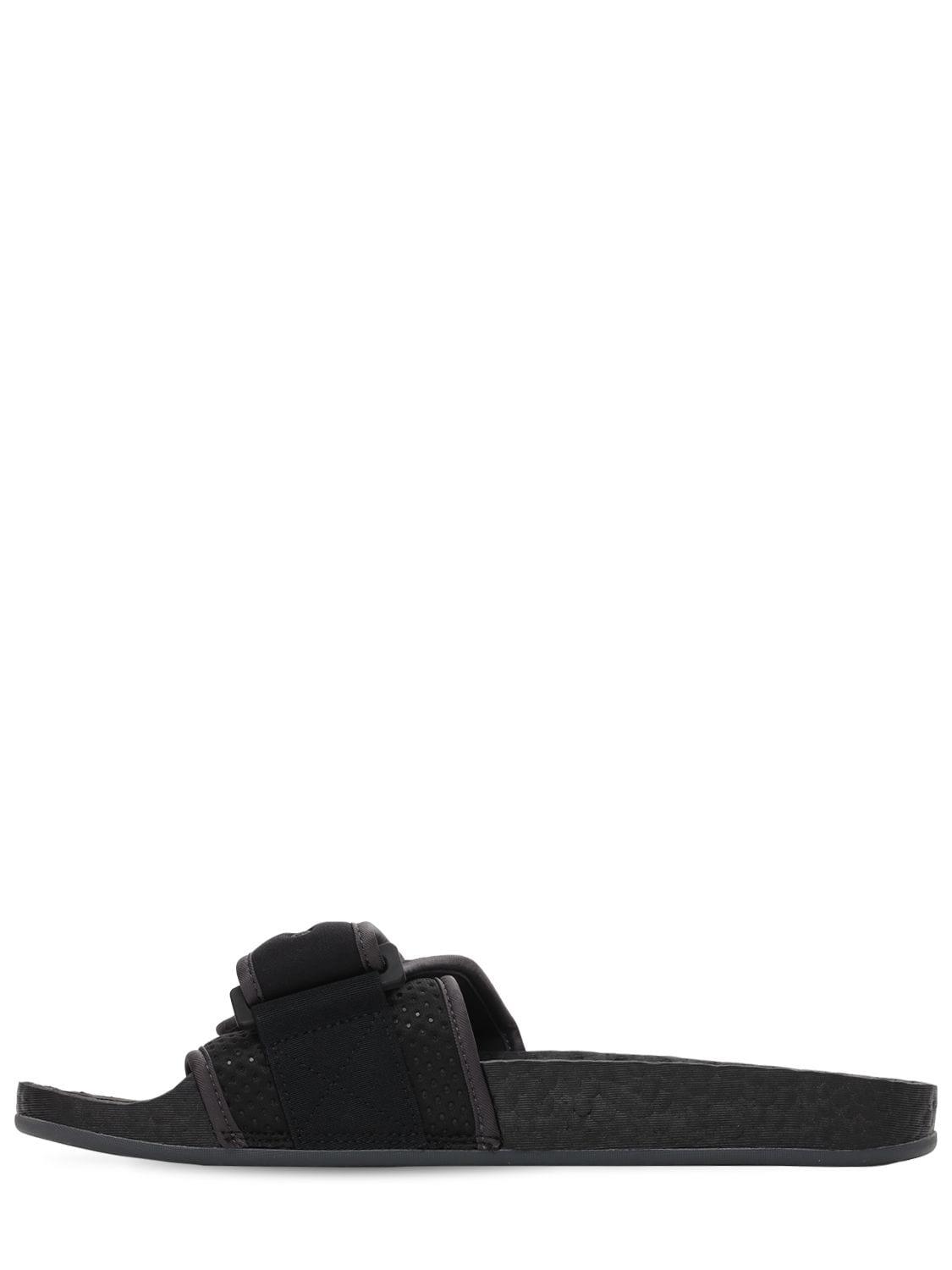 hu sandals black