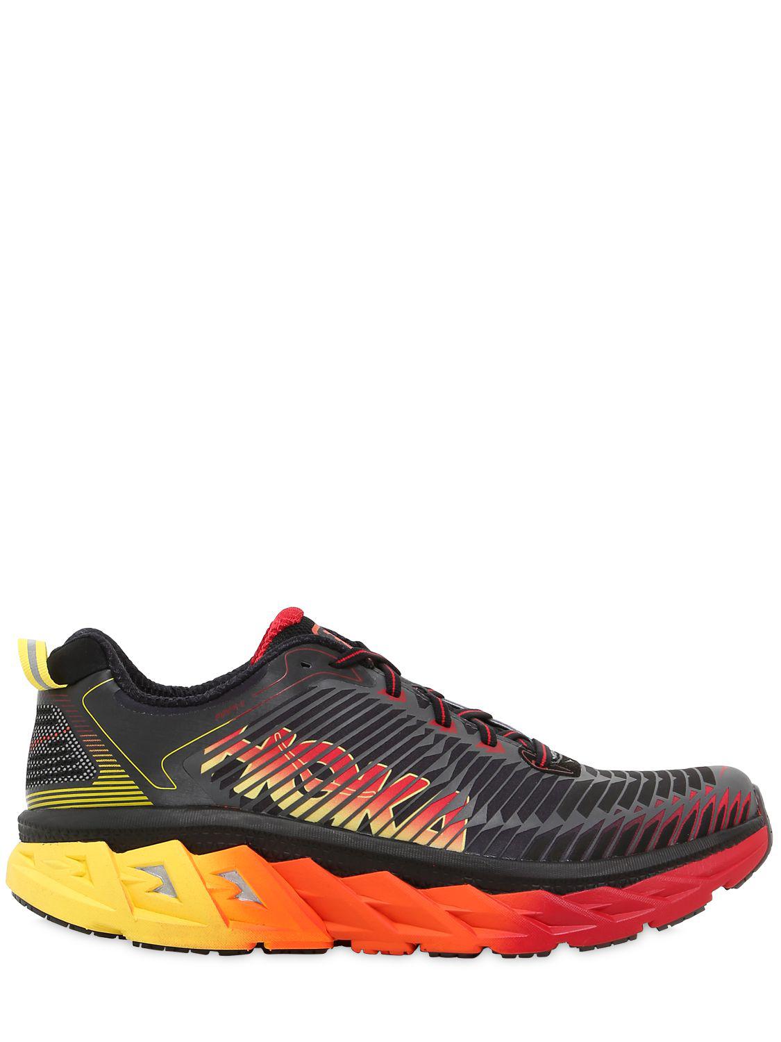 Hoka One One Rubber Arahi Lightweight Road Running