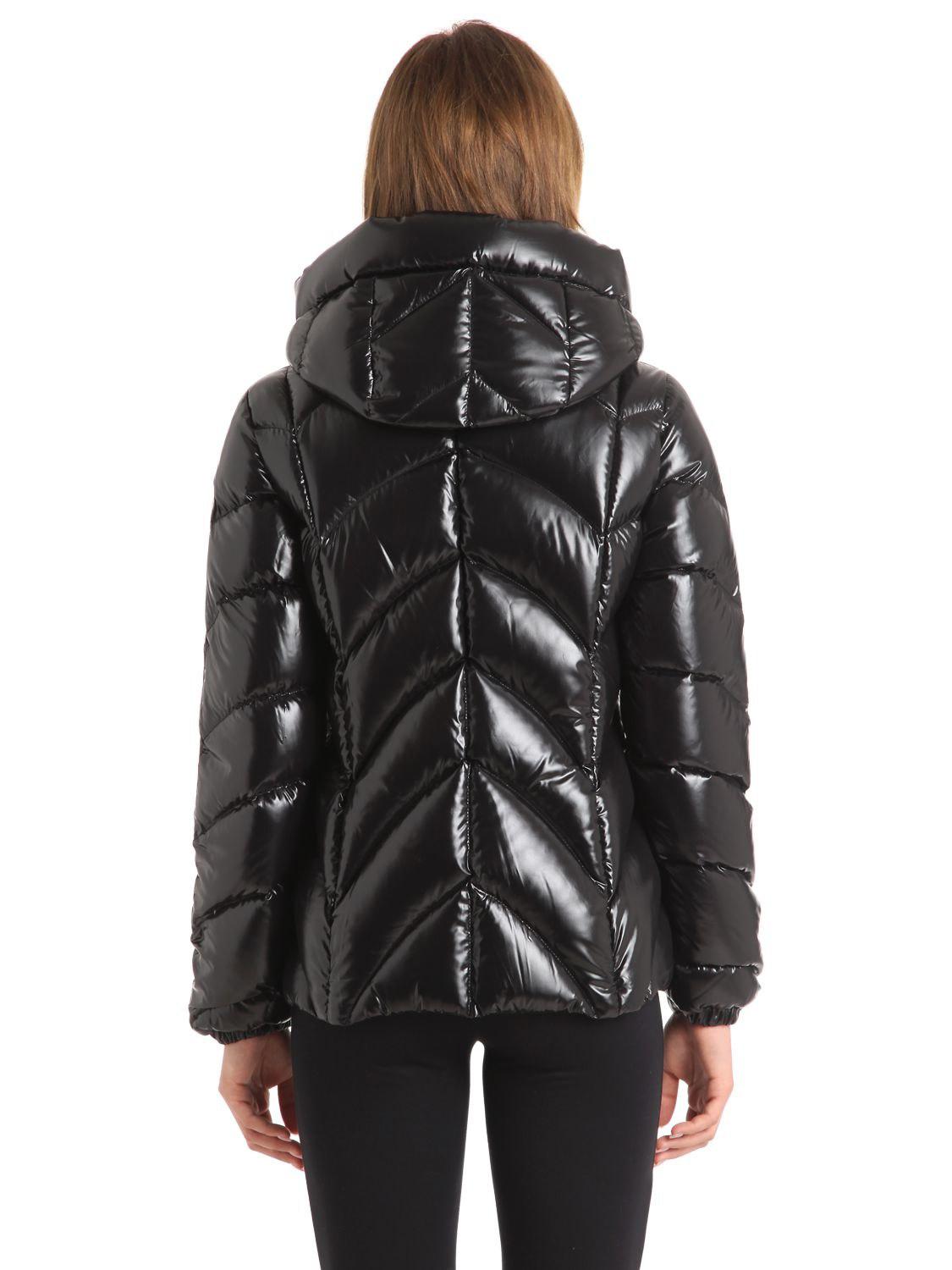 moncler akebia black moncler akebia black