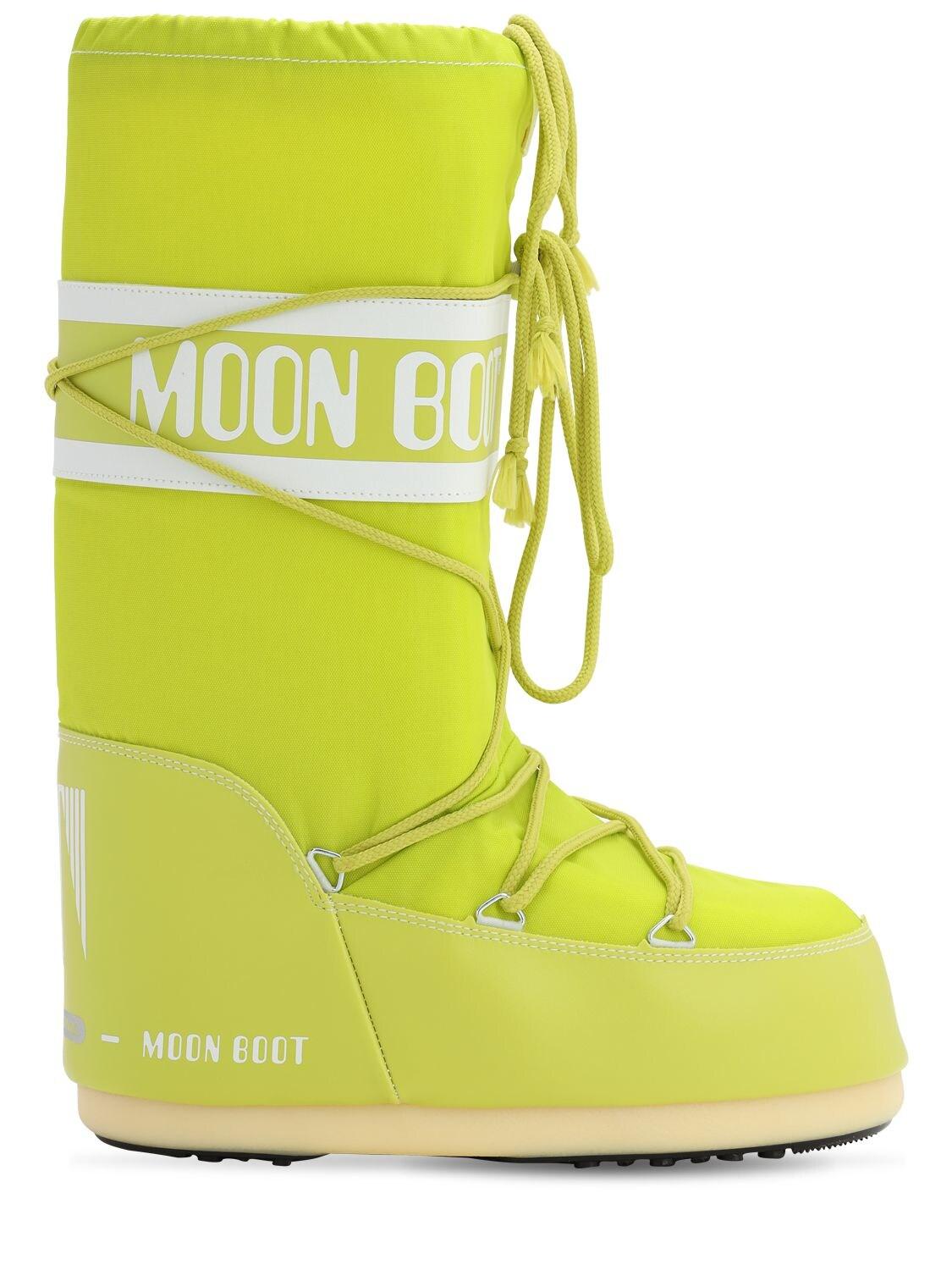 Moon Boot Logo Waterproof Nylon Snowboots in Green for Men | Lyst