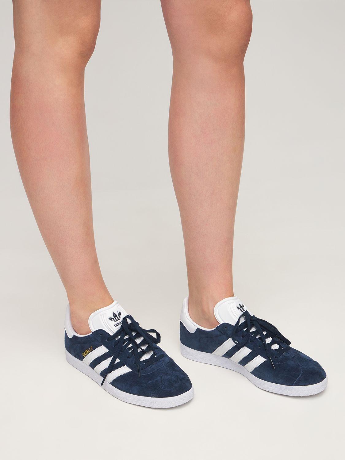 adidas Originals Suede Gazelle Sneakers in Navy (Blue) - Save 41% - Lyst