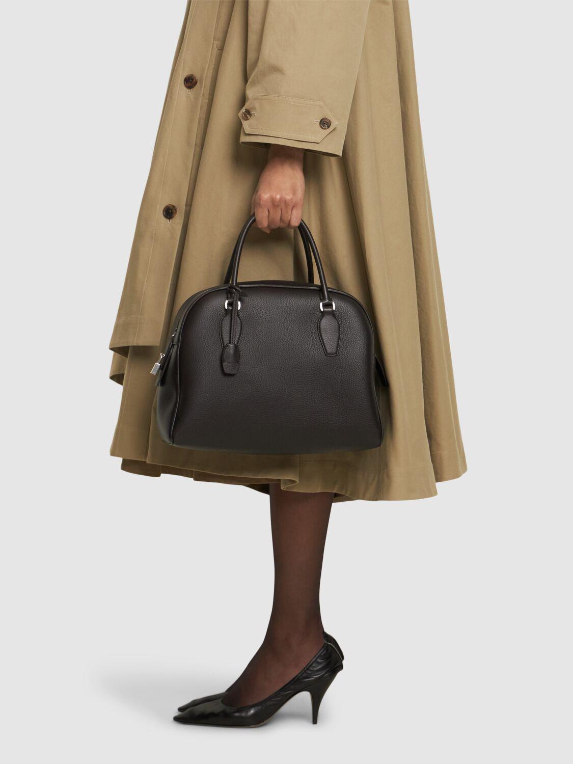 【THE ROW】15.75 India マットハンマードレザーバッグ India 15.75 Bag Black in Nubuck – The Row