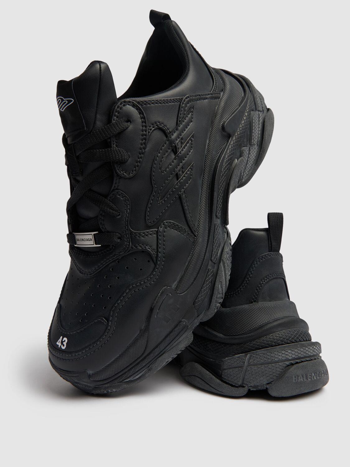 Balenciaga メンズ ブラック Triple S スニーカー スニーカー