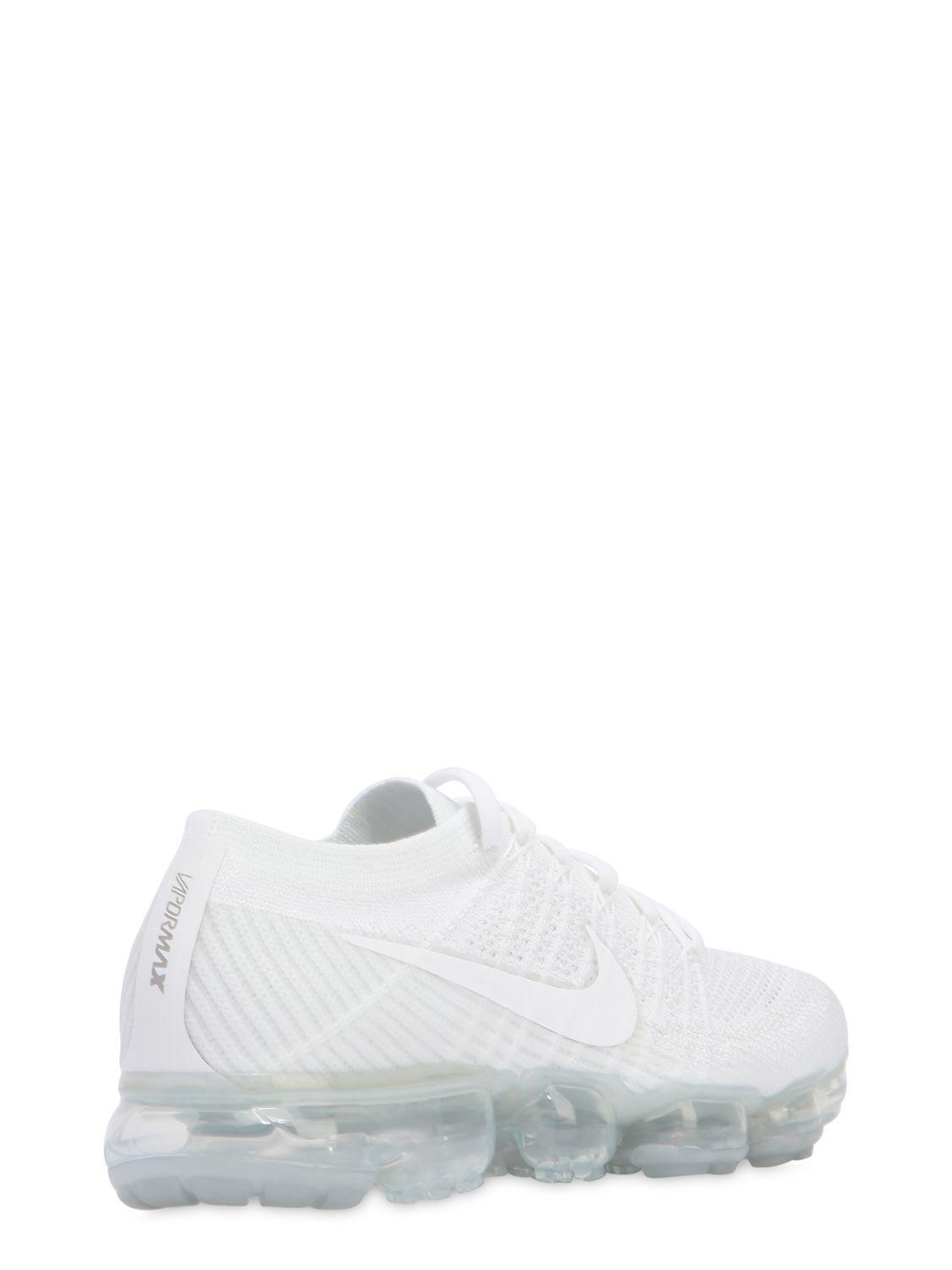 Lyst - Nike Air Vapormax Flyknit Sneakers in White for Men
