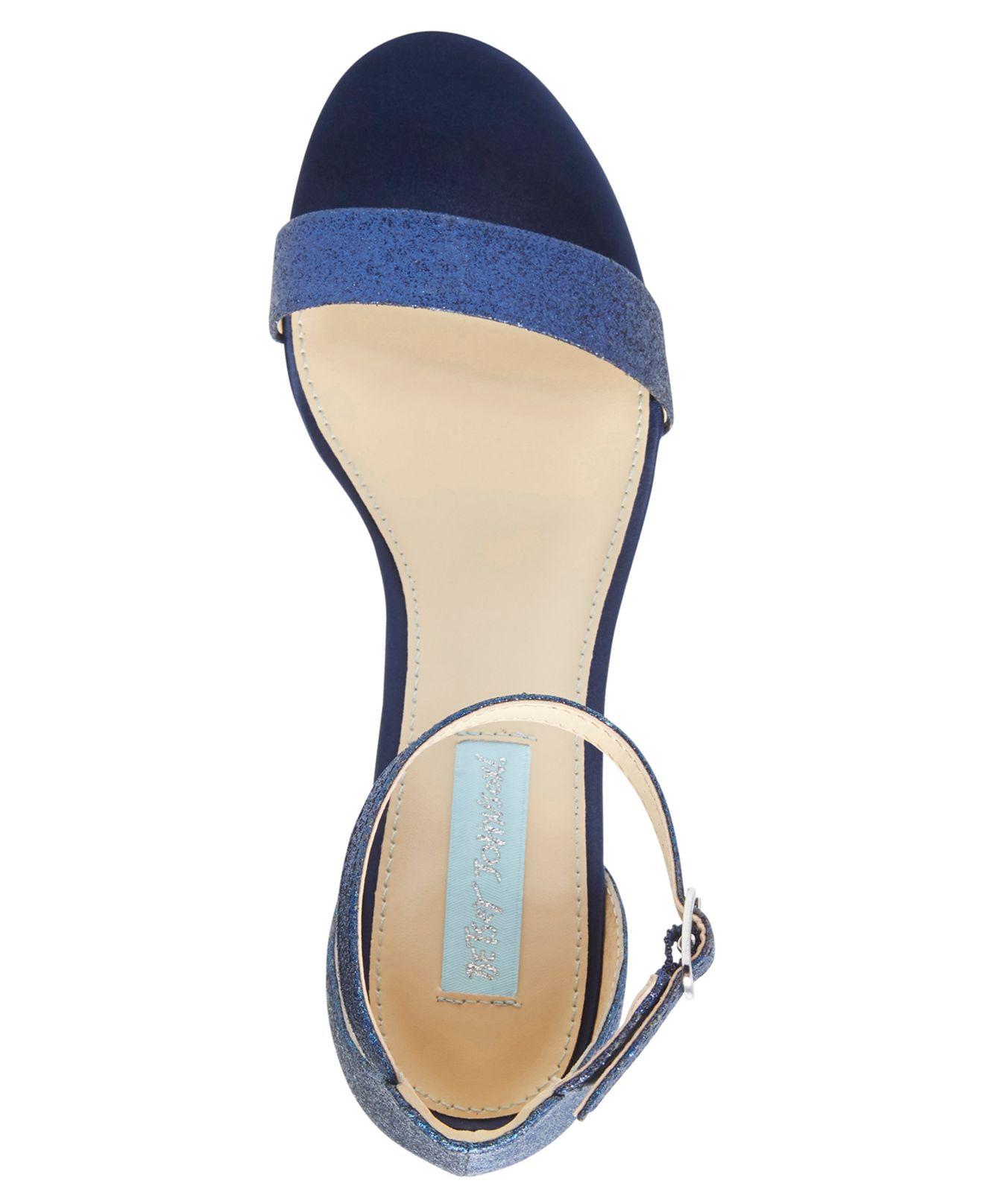 Betsey Johnson Women's Miri Evening Sandals Fuchsia Size 7 M