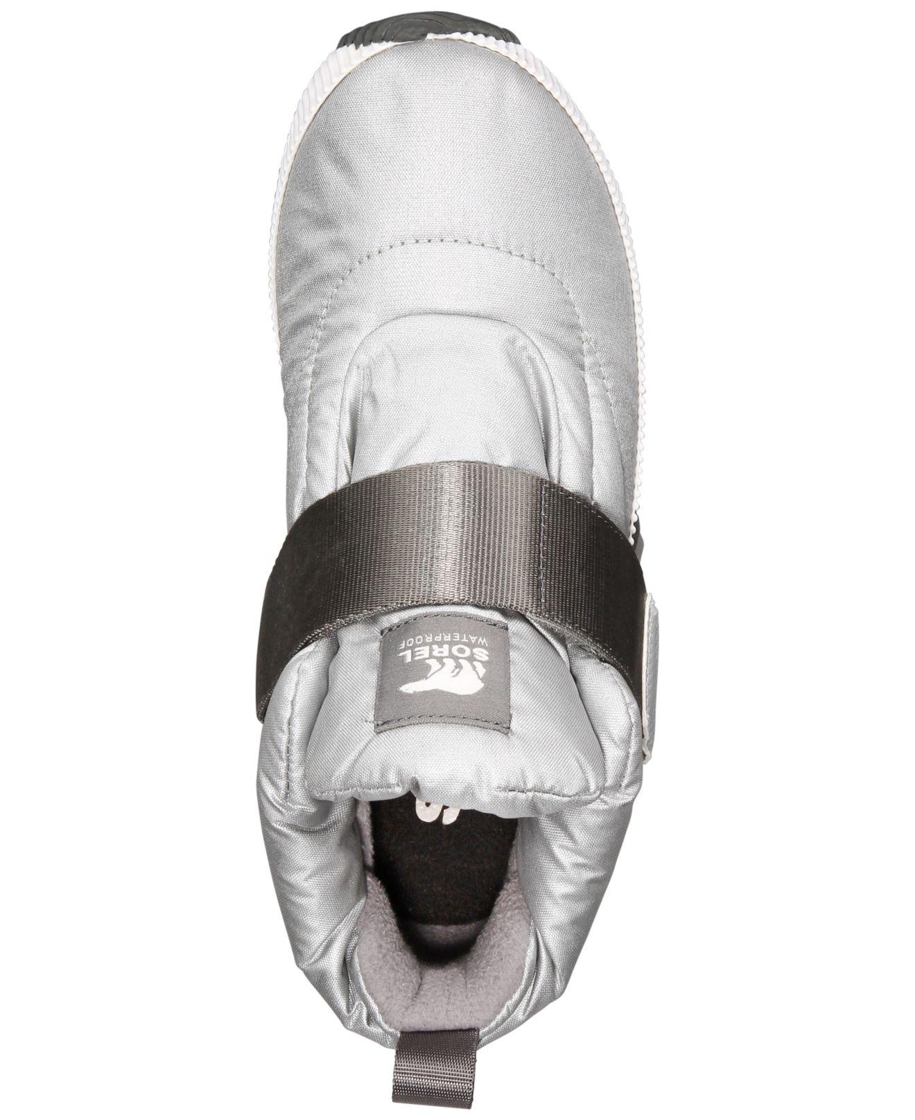 sorel women's out n about sneak puffy strap boots