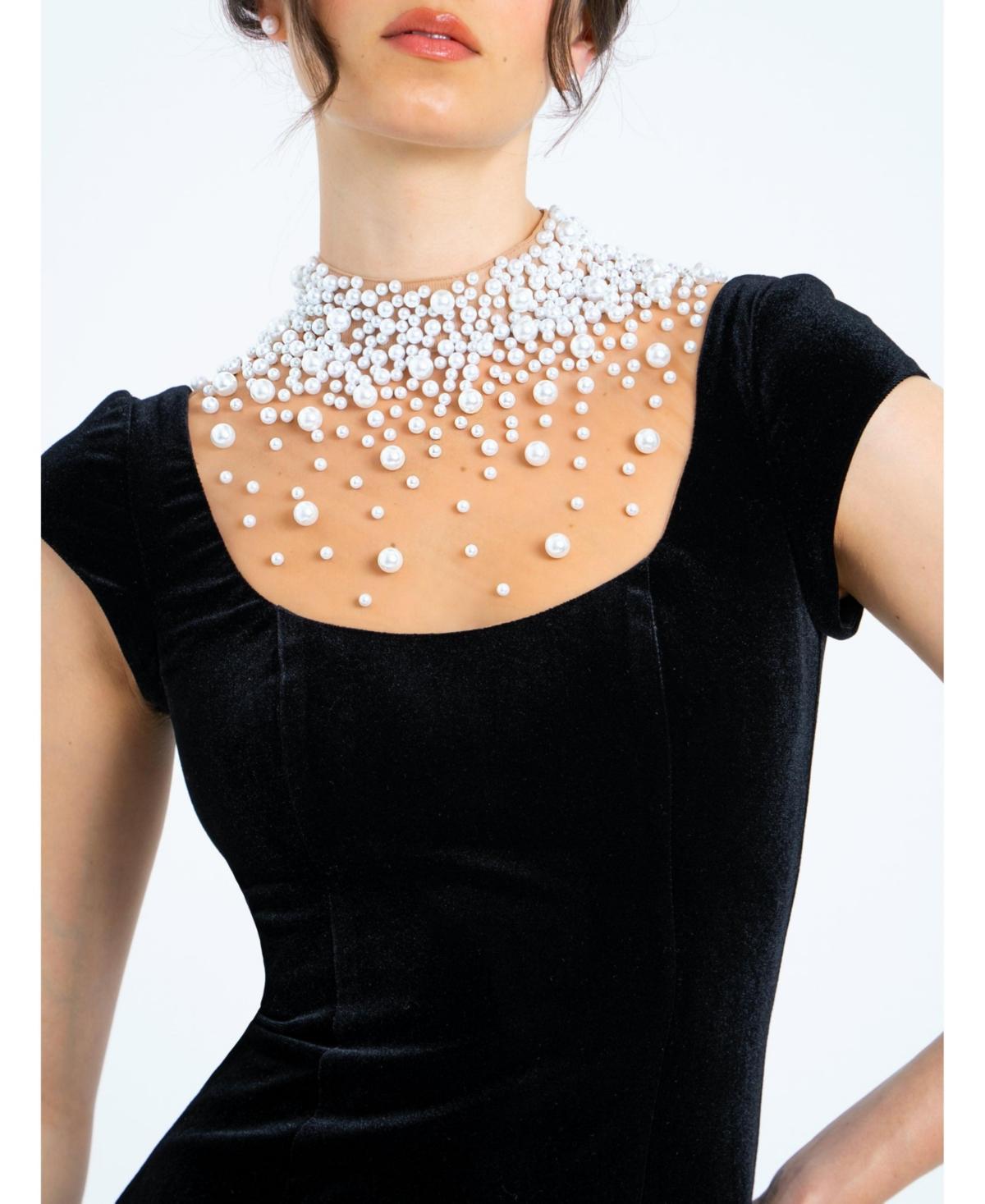 Miss Circle Rachael Velvet Pearl Embellished Gown in Black | Lyst