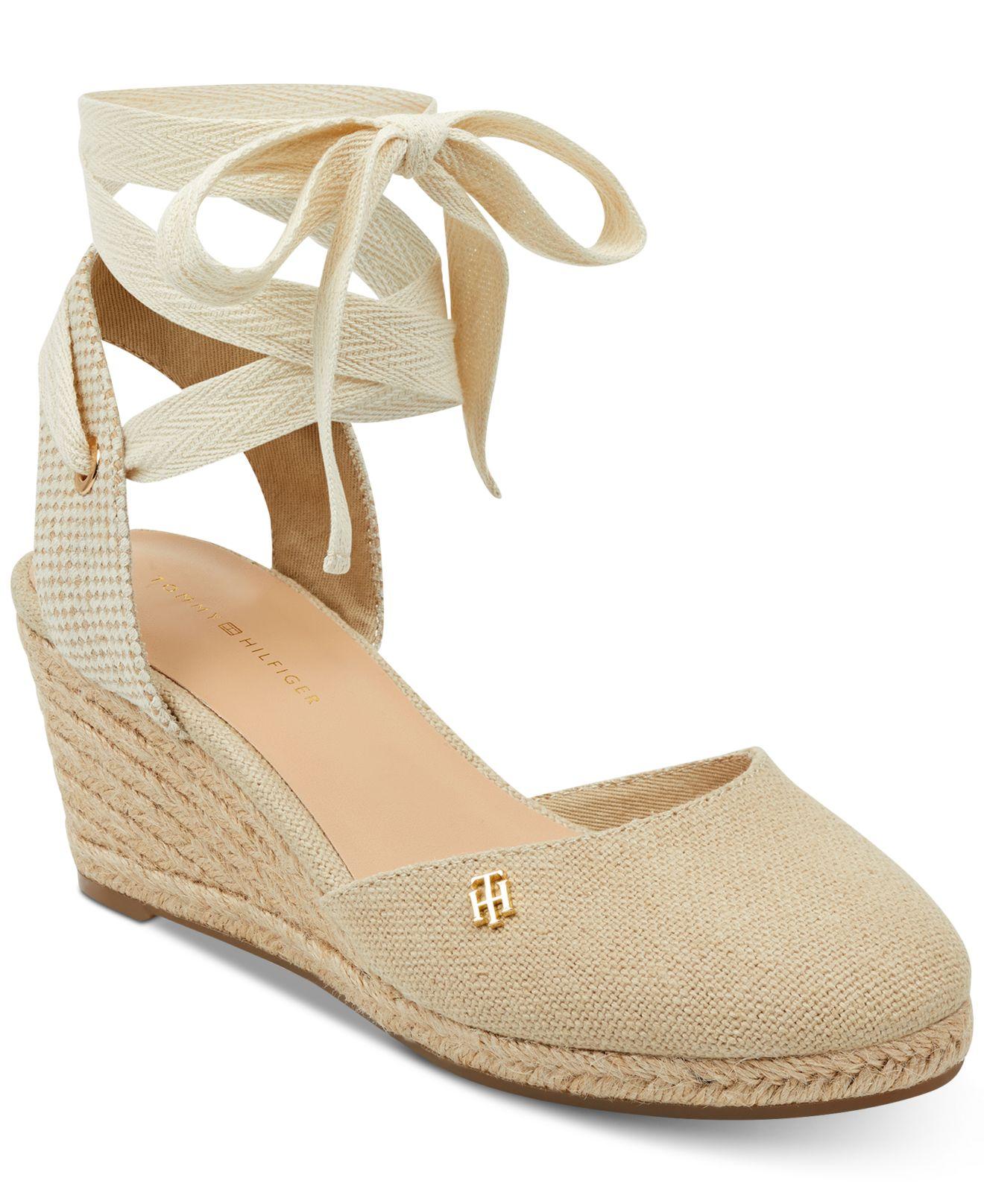 Tommy Hilfiger Nowell Wedges in Natural 