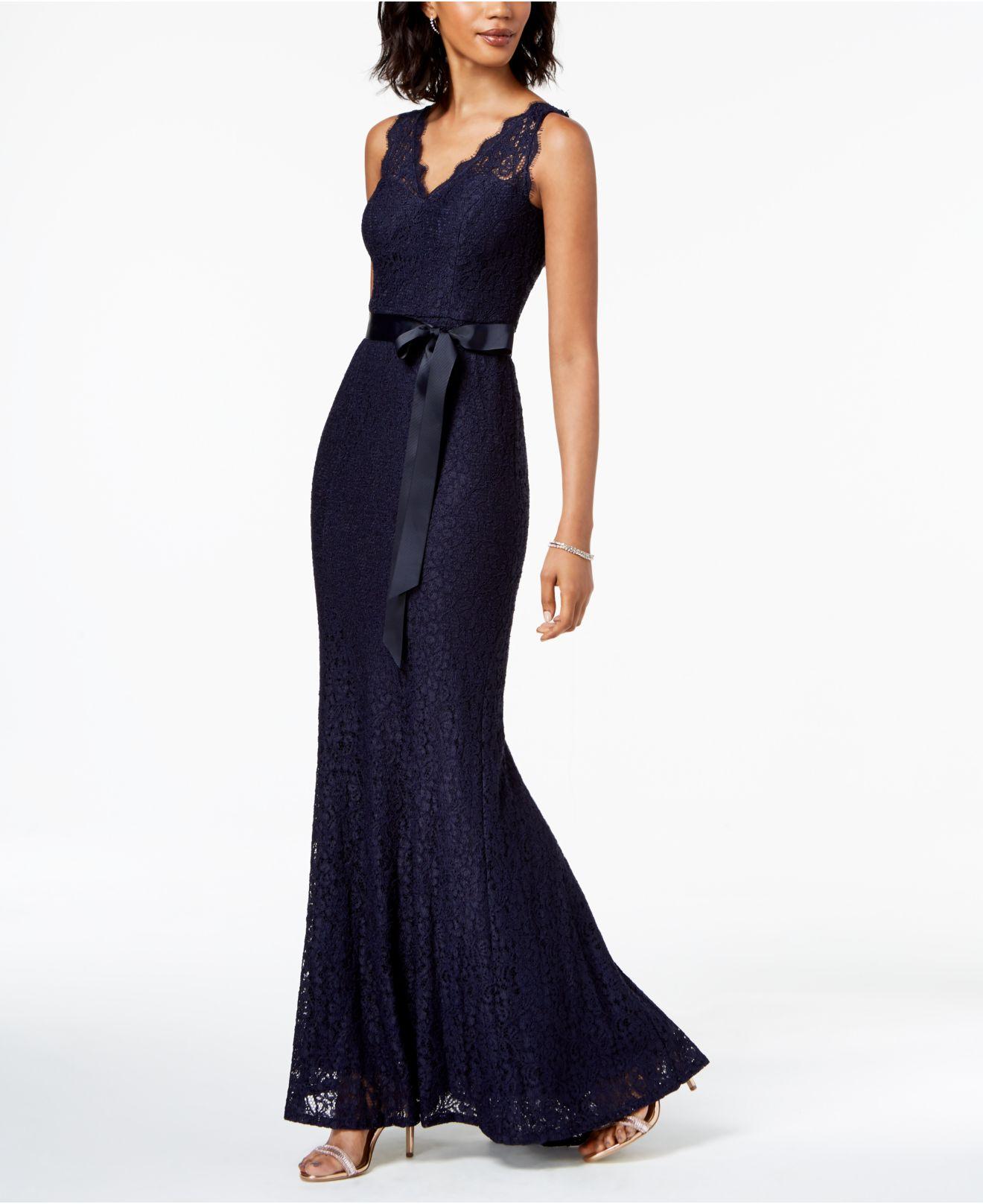 Adrianna Papell Lace V-neck Satin Sash Gown in Navy (Blue) - Lyst