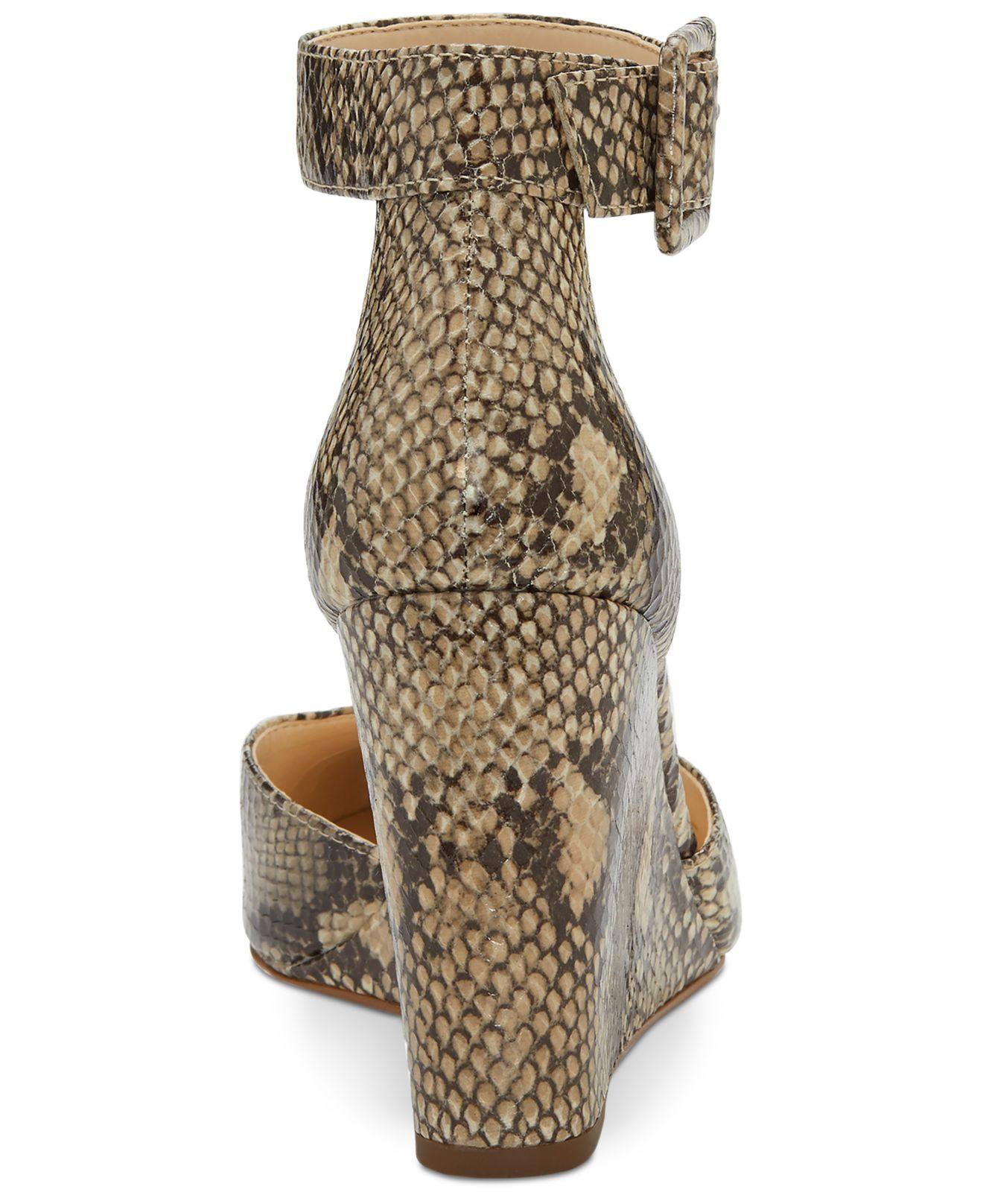 jessica simpson moyra wedge