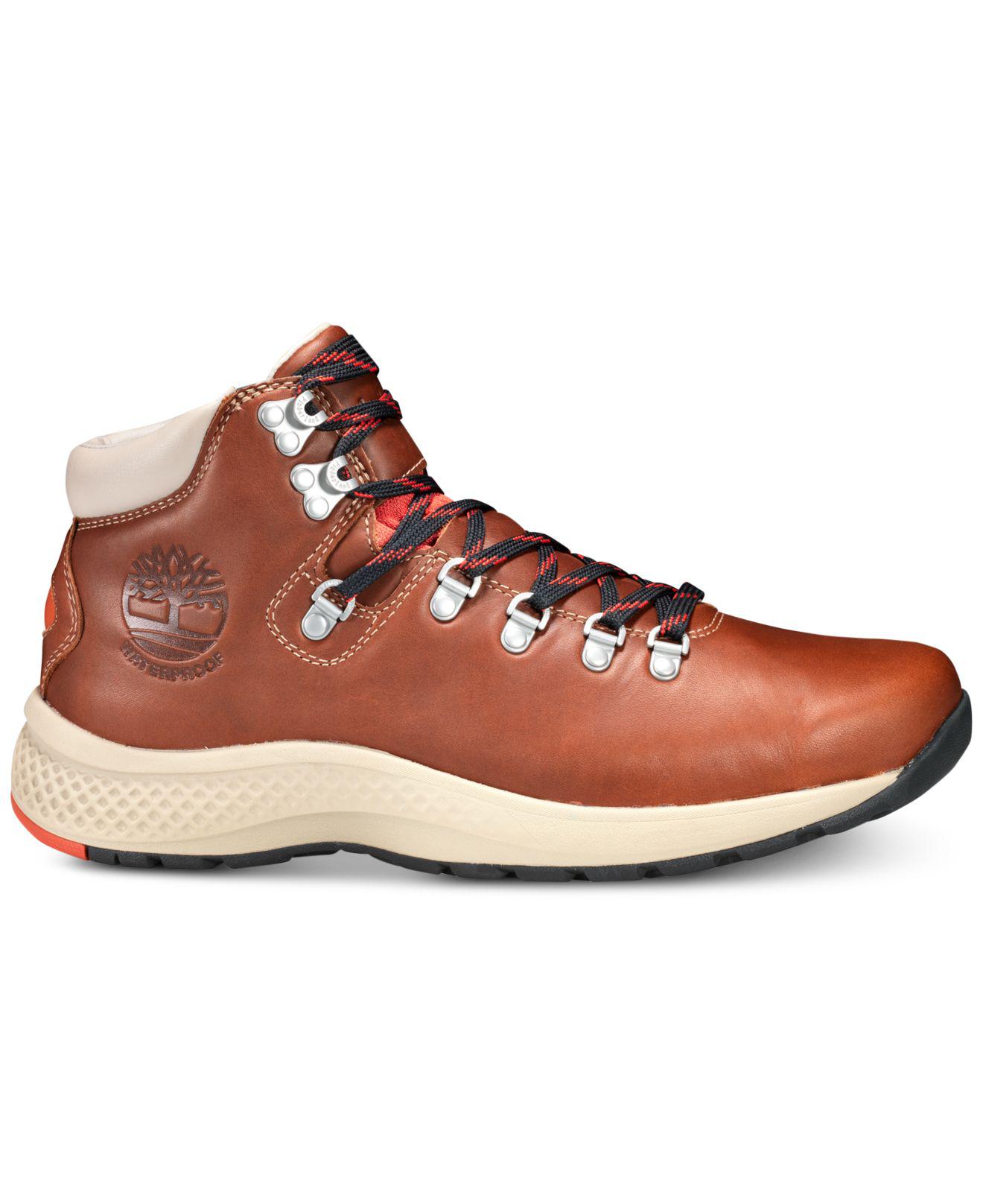 flyroam trail hiker