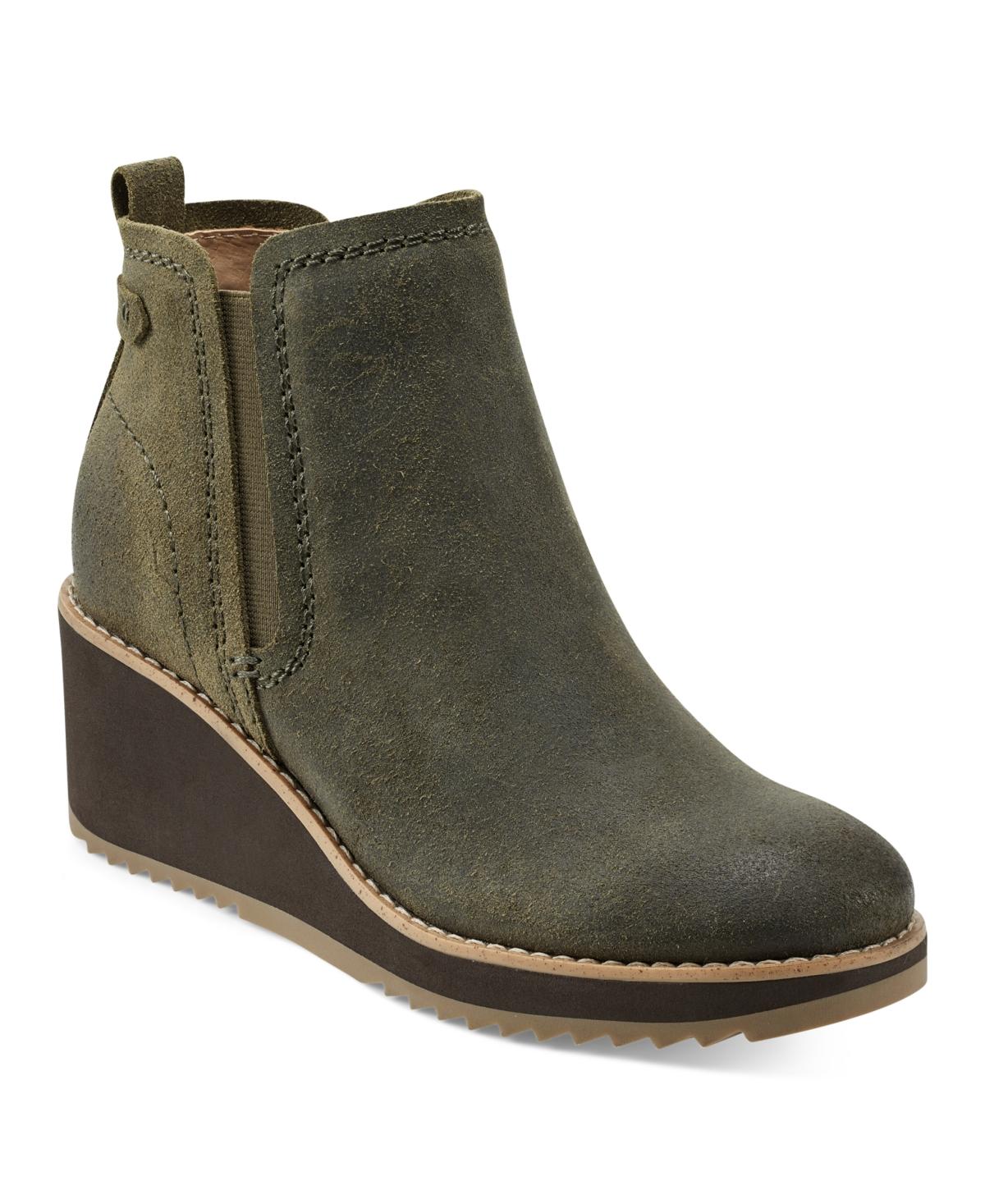 Green top wedge booties
