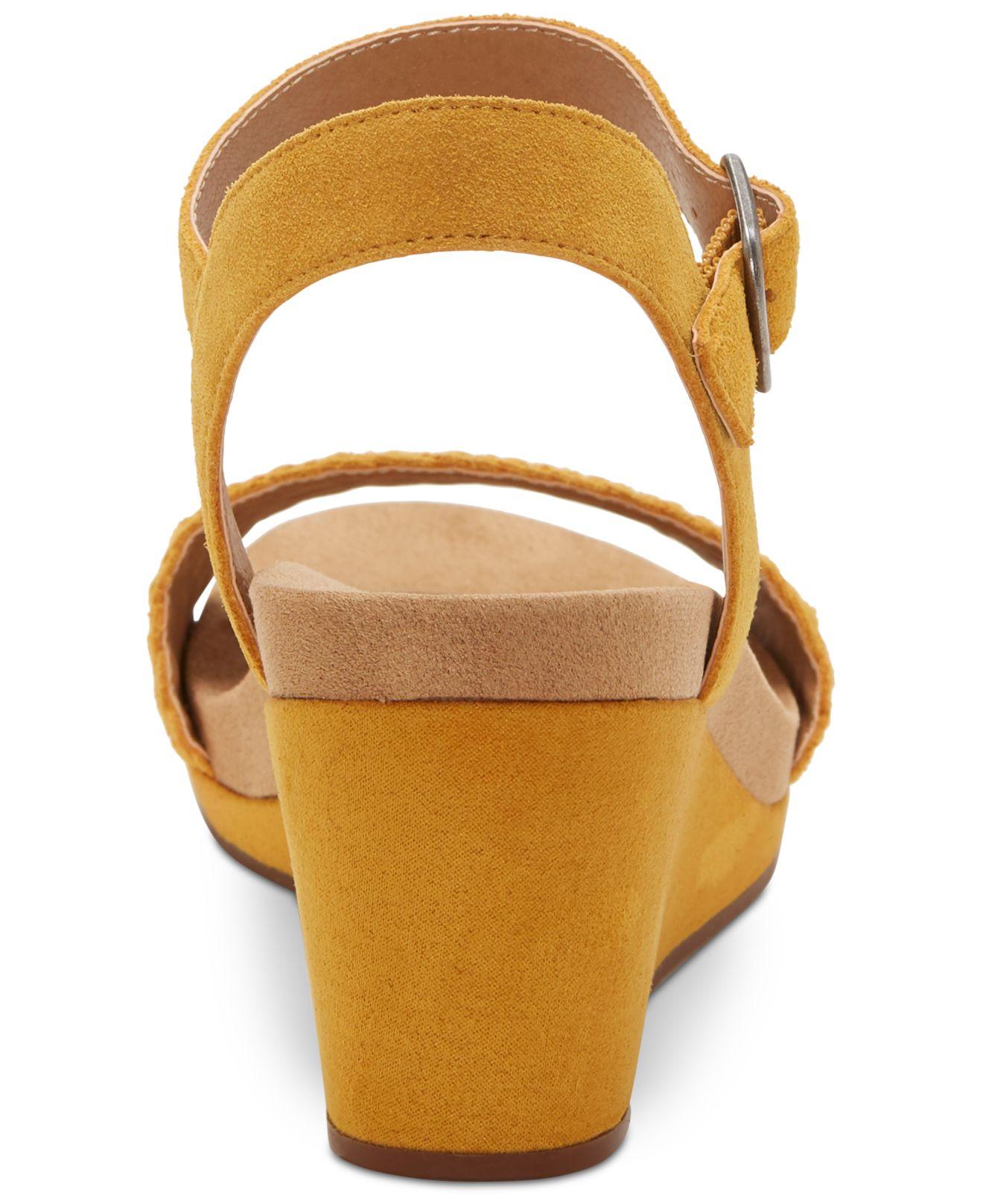 lucky brand kennette wedge