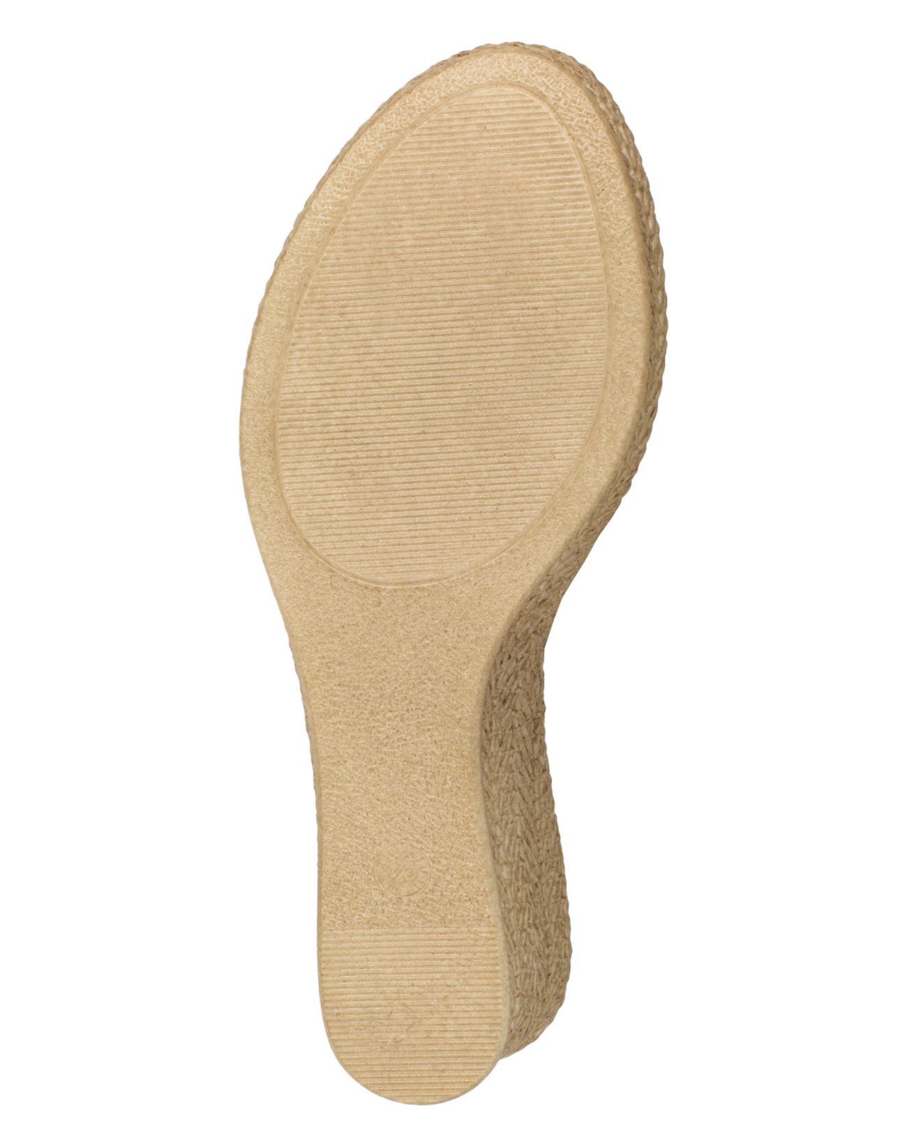 tuscany by easy street dinah wedge sandals