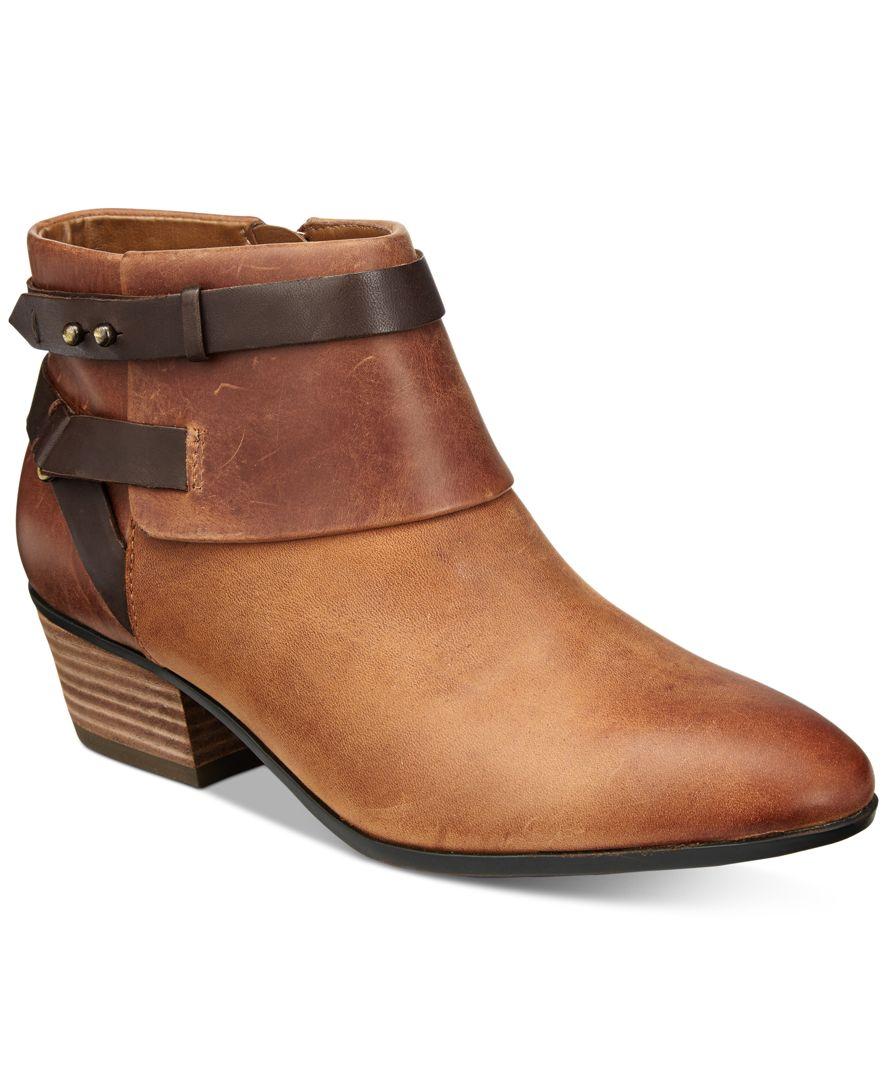 clarks womens boots macys
