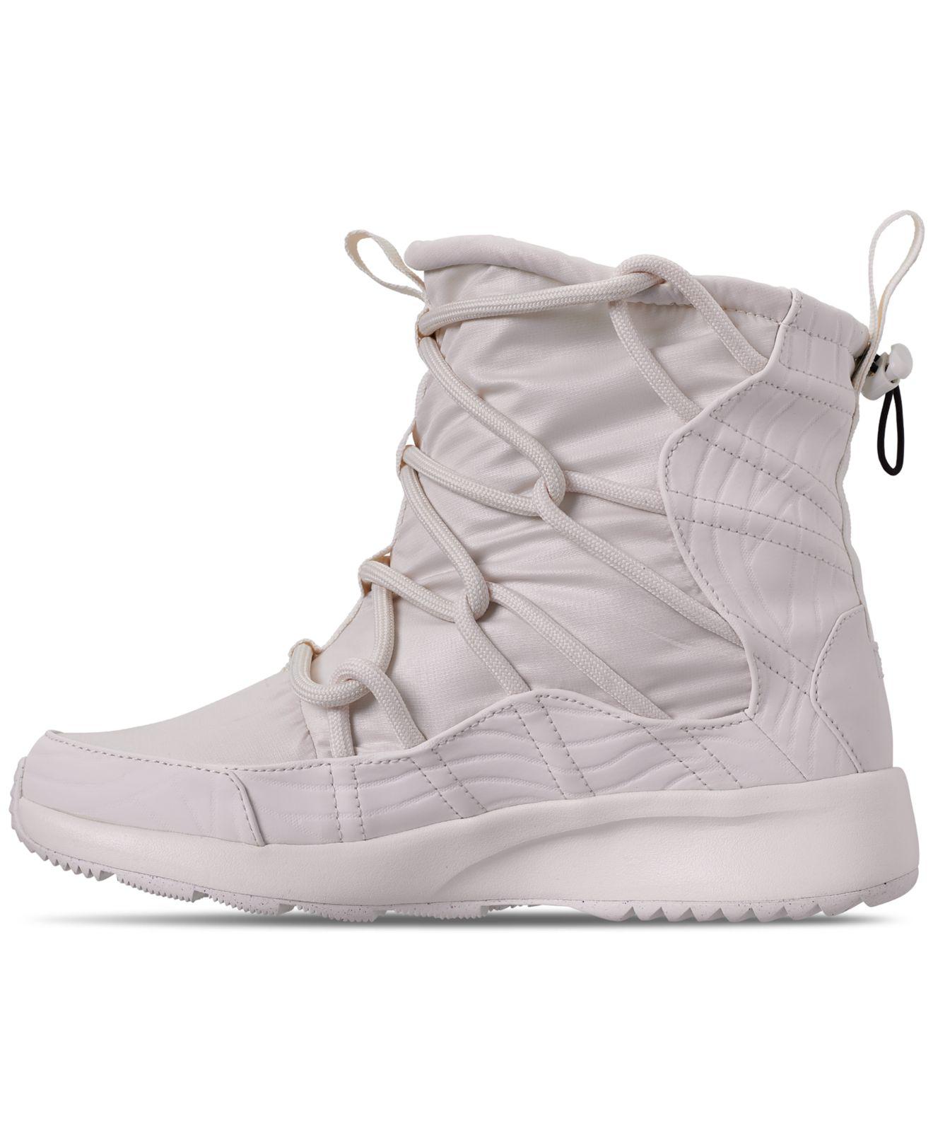 Nike Synthetic Tanjun High Rise Sneaker Boots in Black - Lyst