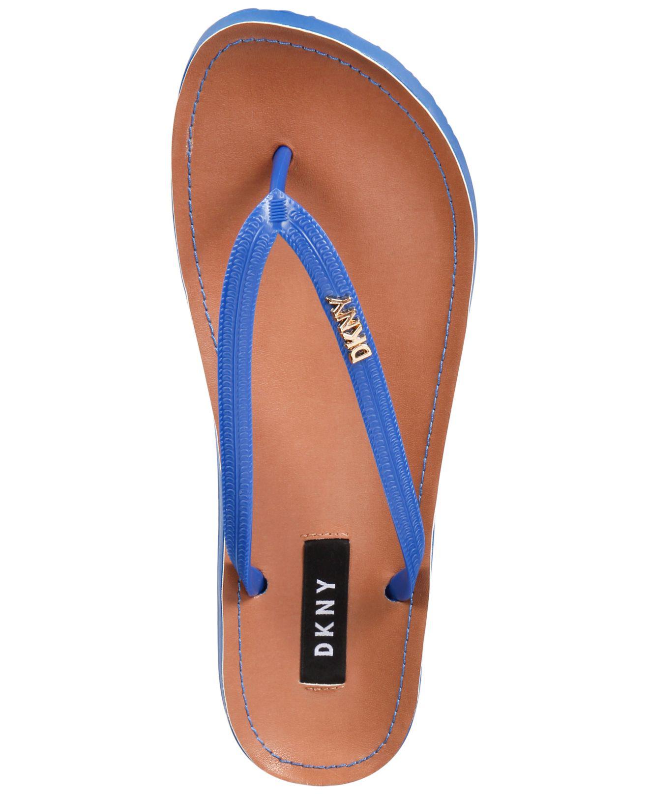 macys flip flops