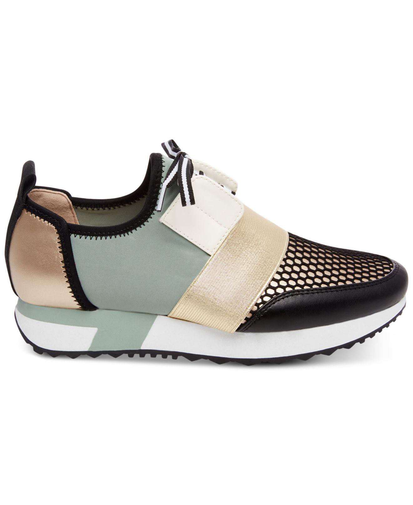 steve madden antics jogger sneakers