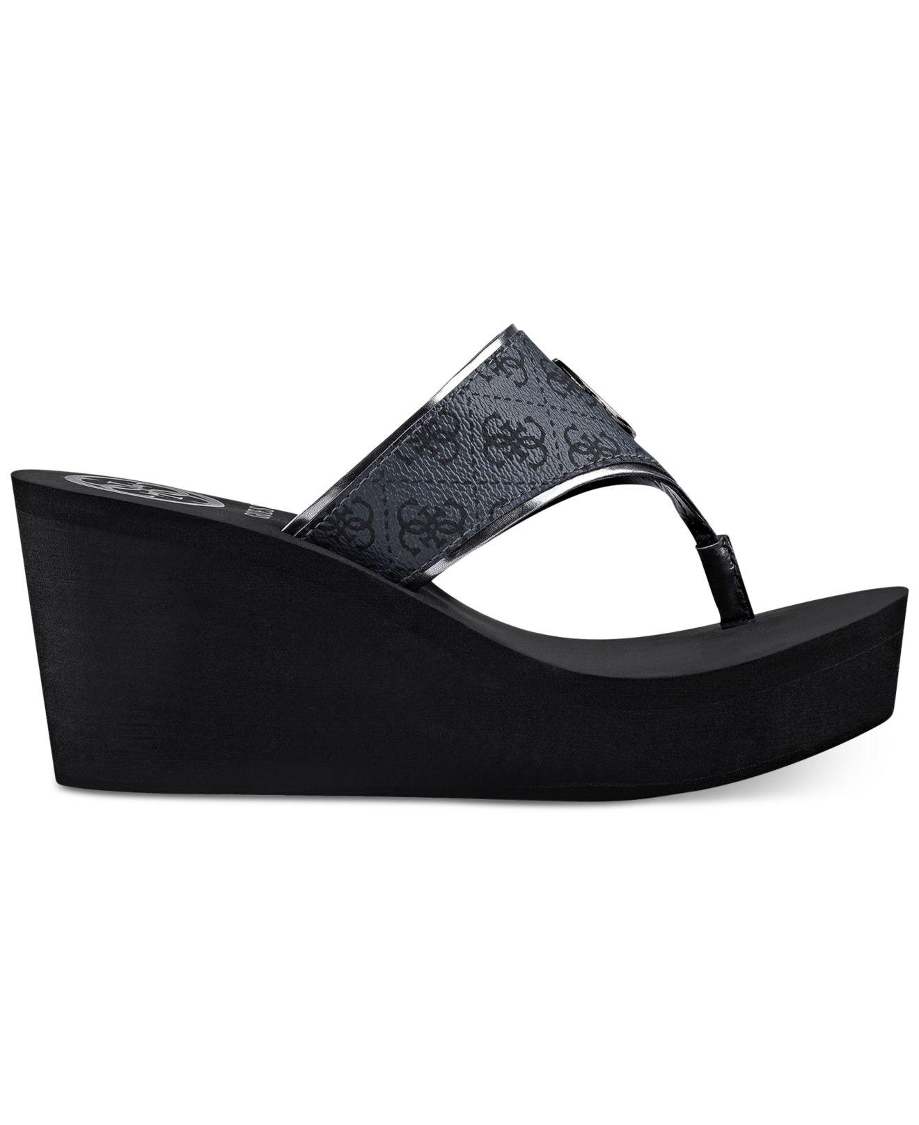 Guess Women's Solene Thong Sandals in Black | Lyst