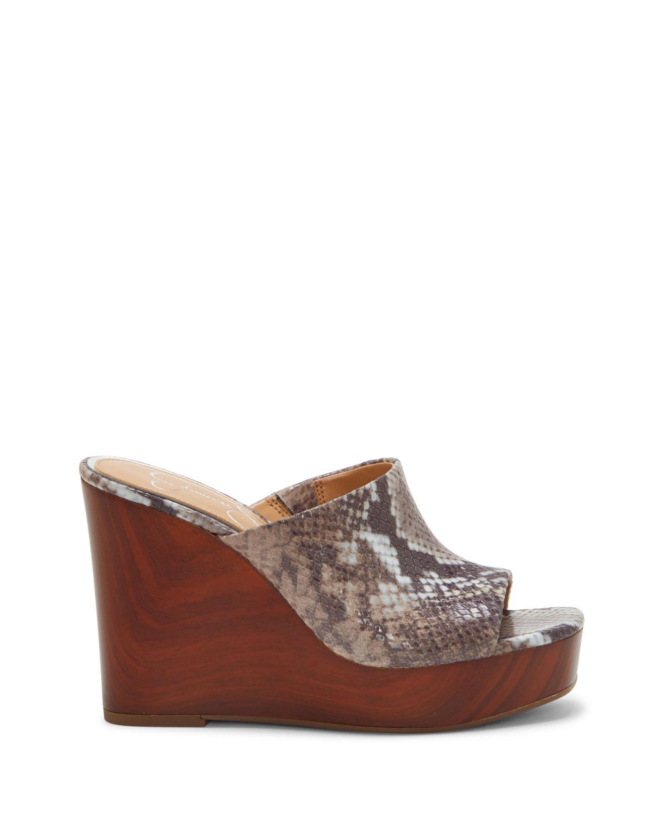 jessica simpson shantelle leather wedges
