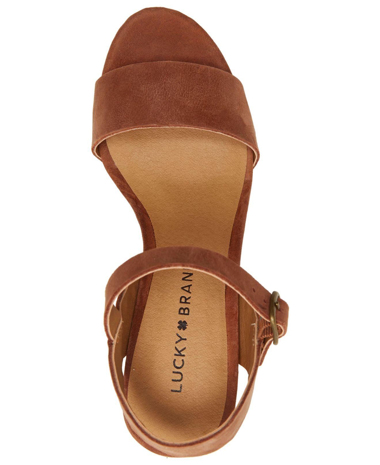 trisa wood sandals