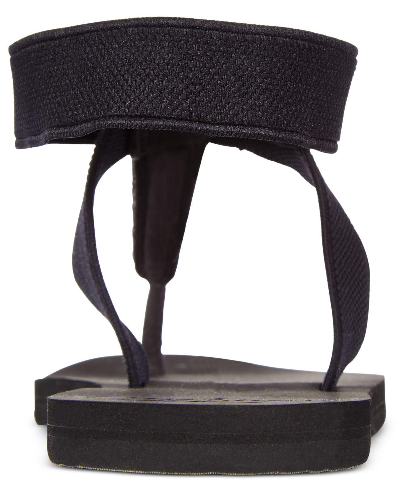 Women's Reef, Cushion Moon Sandal | Peltz Shoes