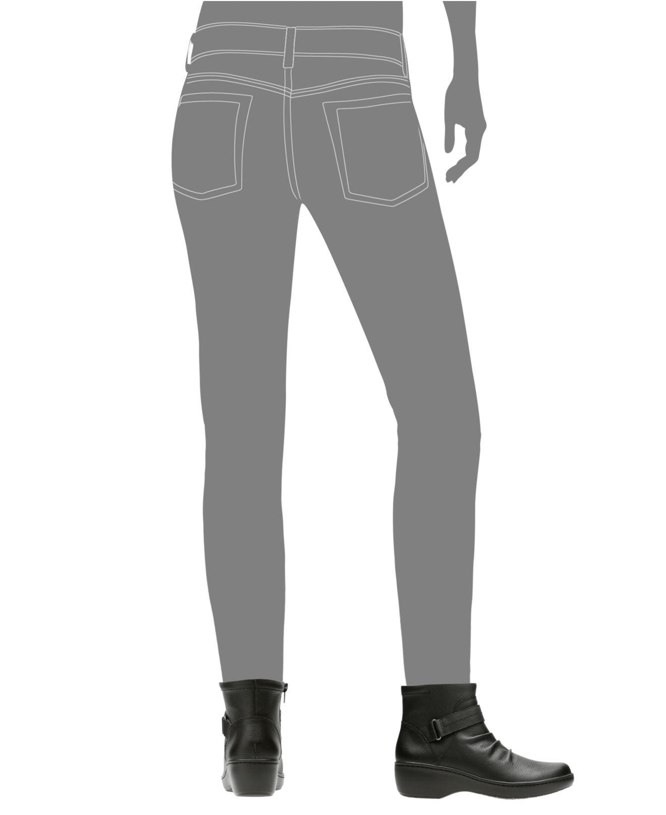 clarks women's delana fairlee ankle bootie