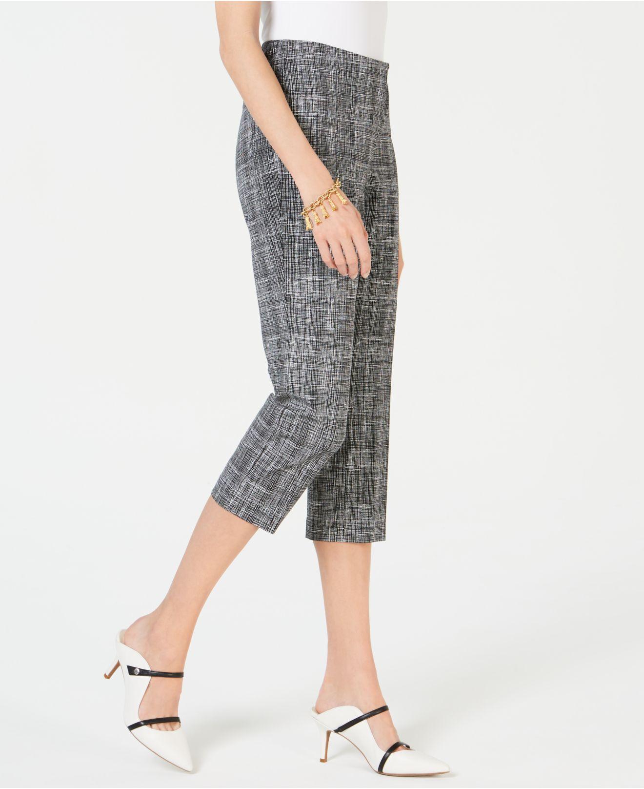 printed capri pants