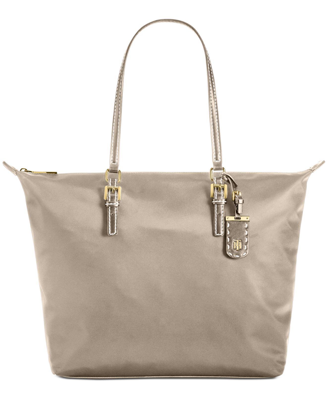 Tommy Hilfiger Synthetic Julia Zipper Nylon Tote in Khaki/Gold (Natural