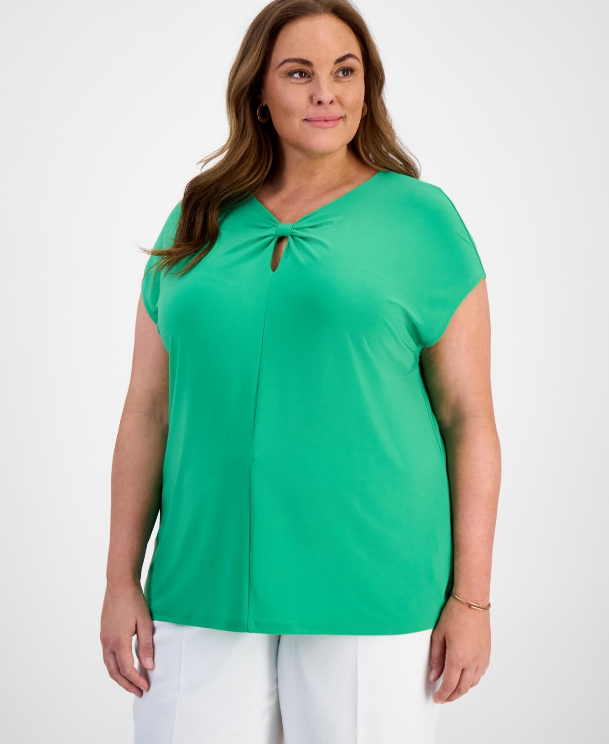 売れ筋商品|||カスパー カットソー トップス レディース Plus Size Keyhole-Neck Pleated Top Apple Green Kasper Plus Size Keyhole-neck Pleated Top in Green | Lyst