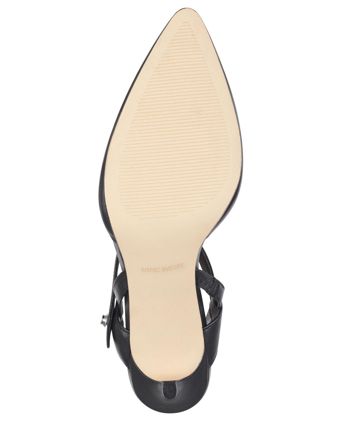 emme pointy toe pumps