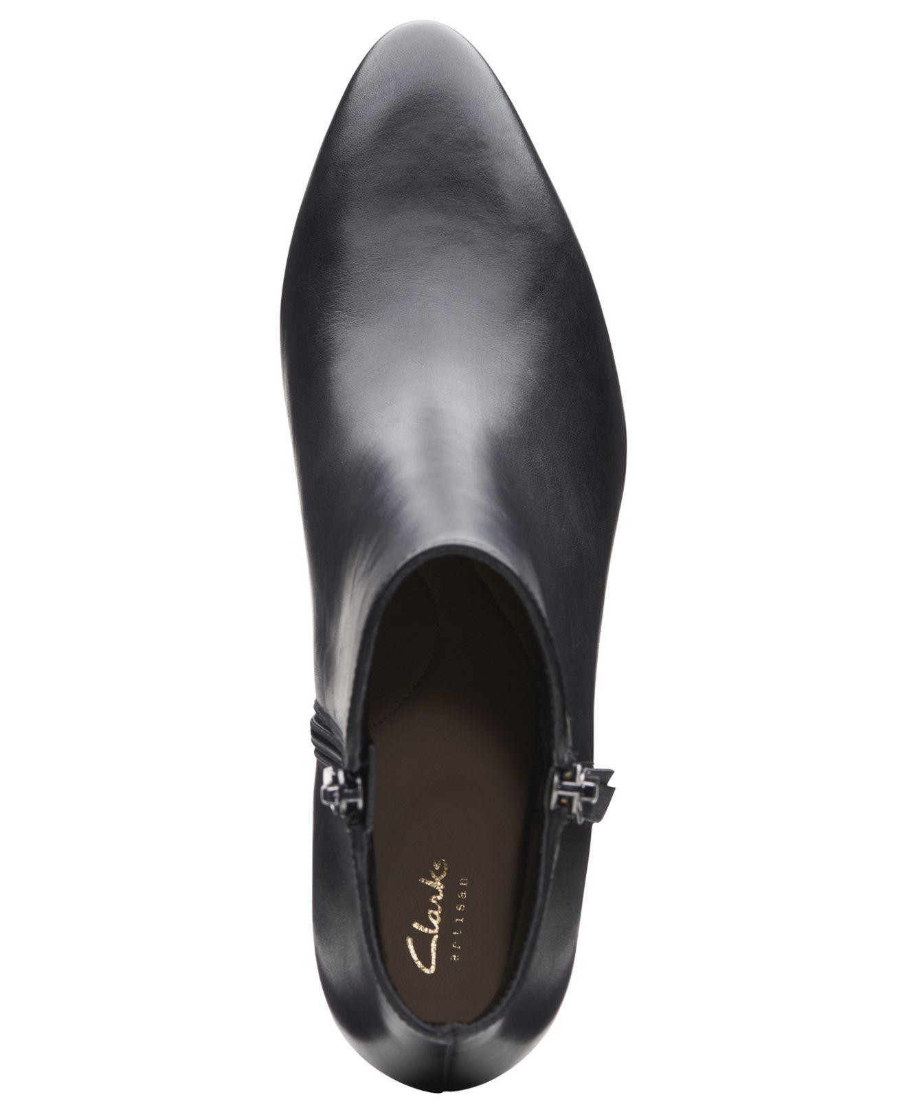 clarks calla blossom bootie