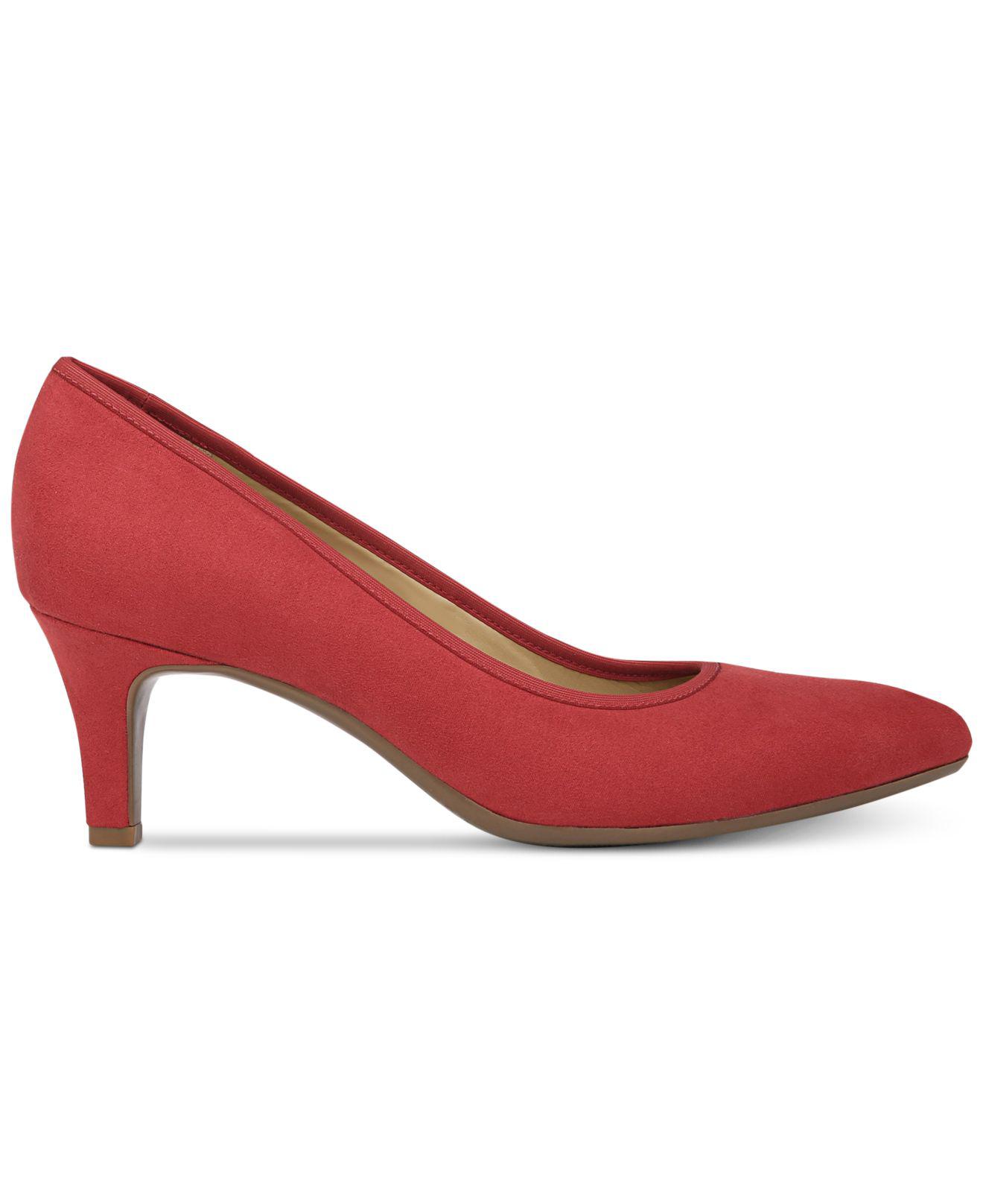naturalizer oden pump