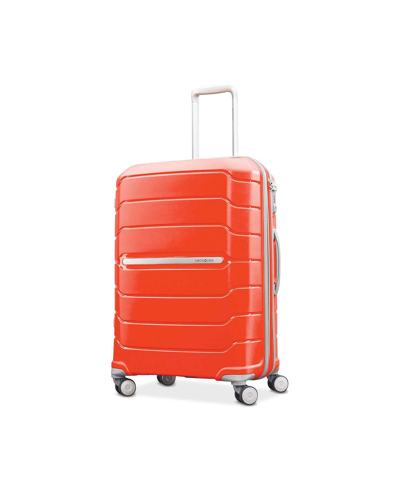 Samsonite Freeform 28" Expandable Hardside Spinner Suitcase in