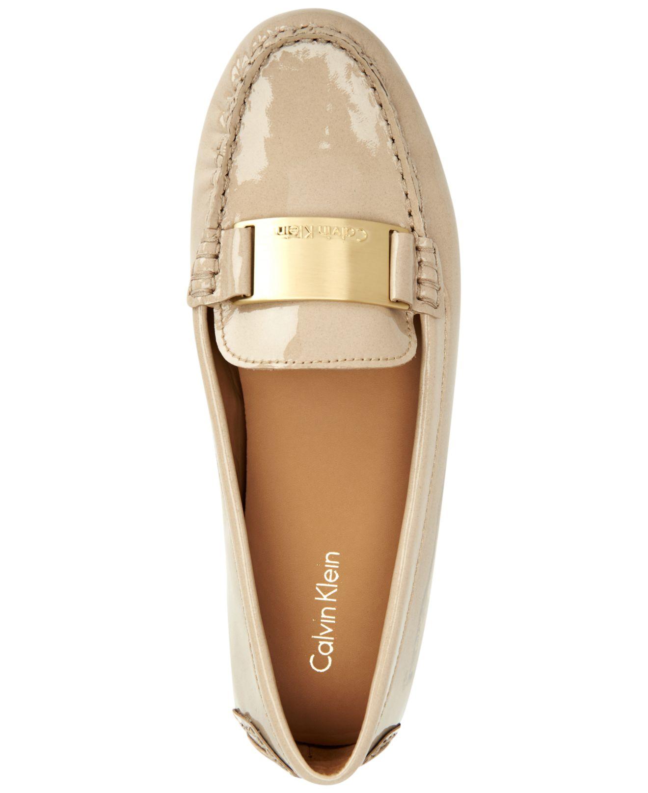 Calvin Klein Leather Women's Lisette Flats in Natural | Lyst