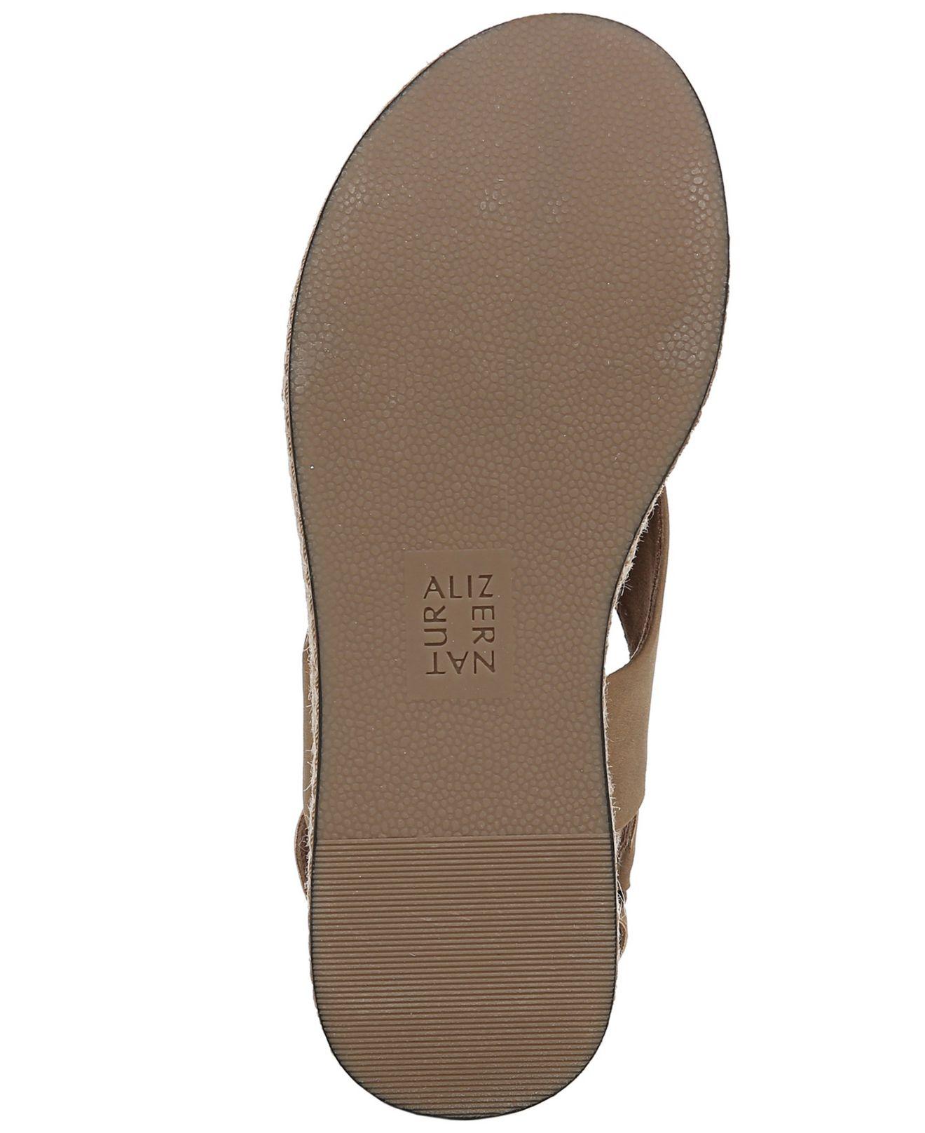 naturalizer baya platform sandal