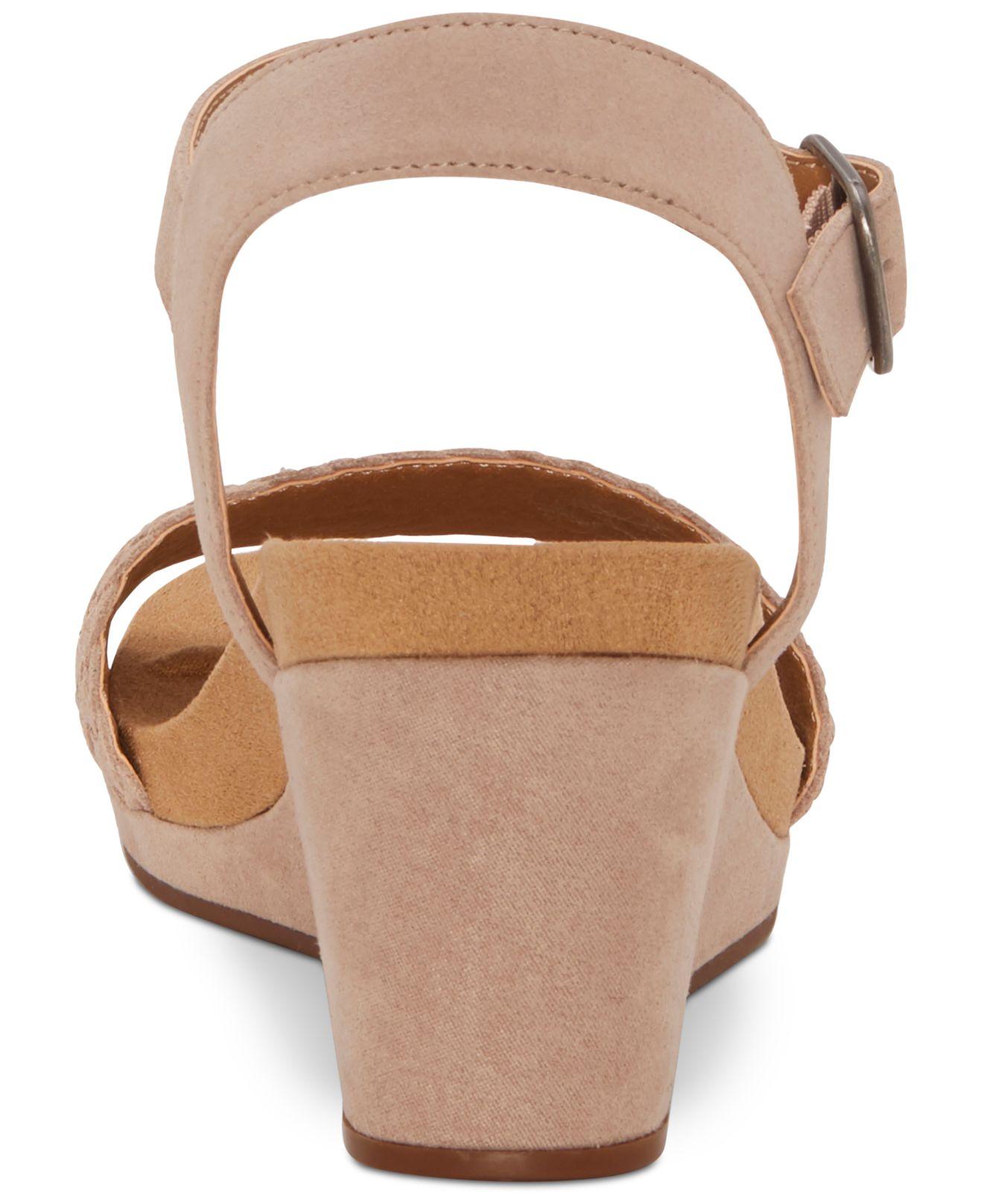 lucky brand kennette wedge